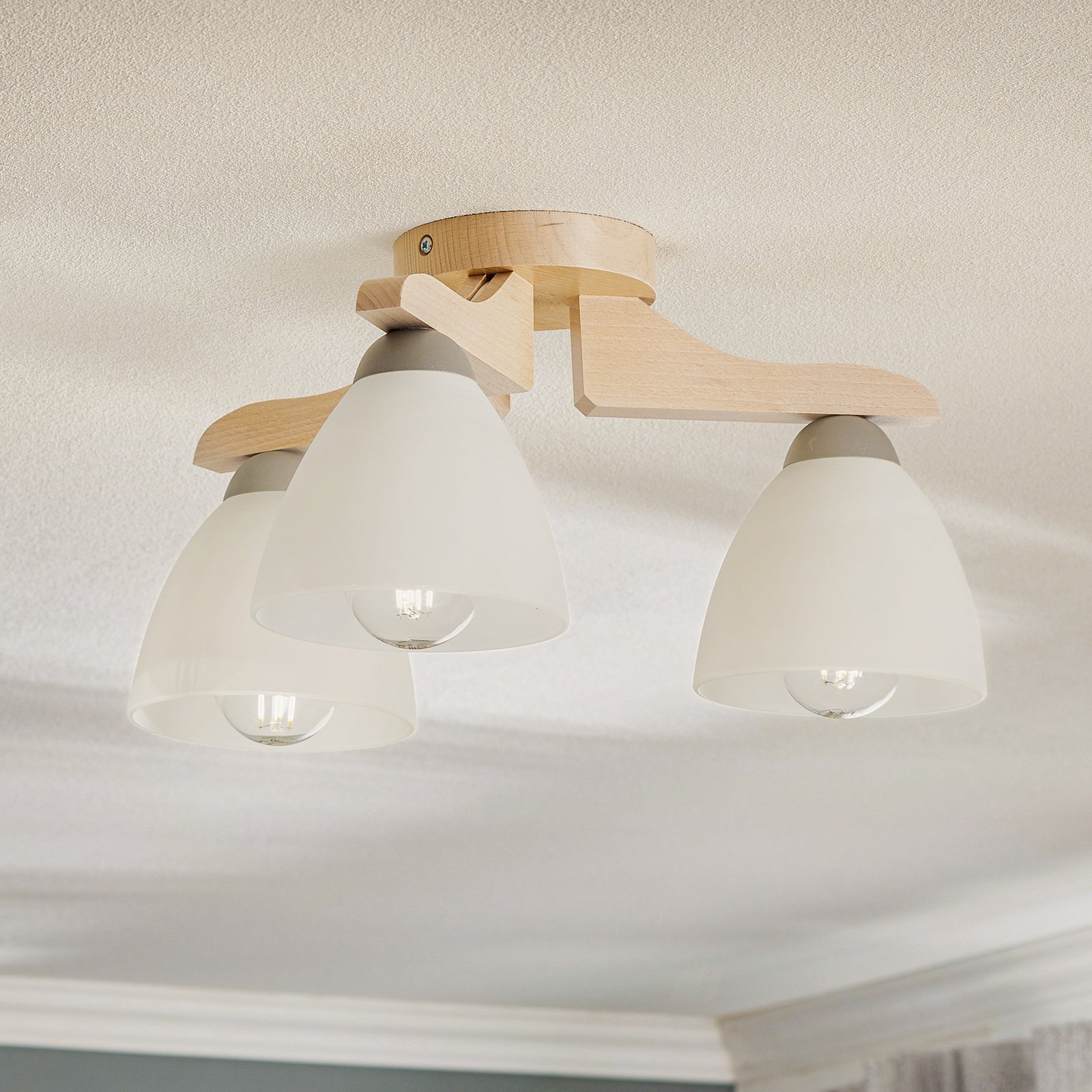 Haro ceiling light, white beech/white, 3-bulb