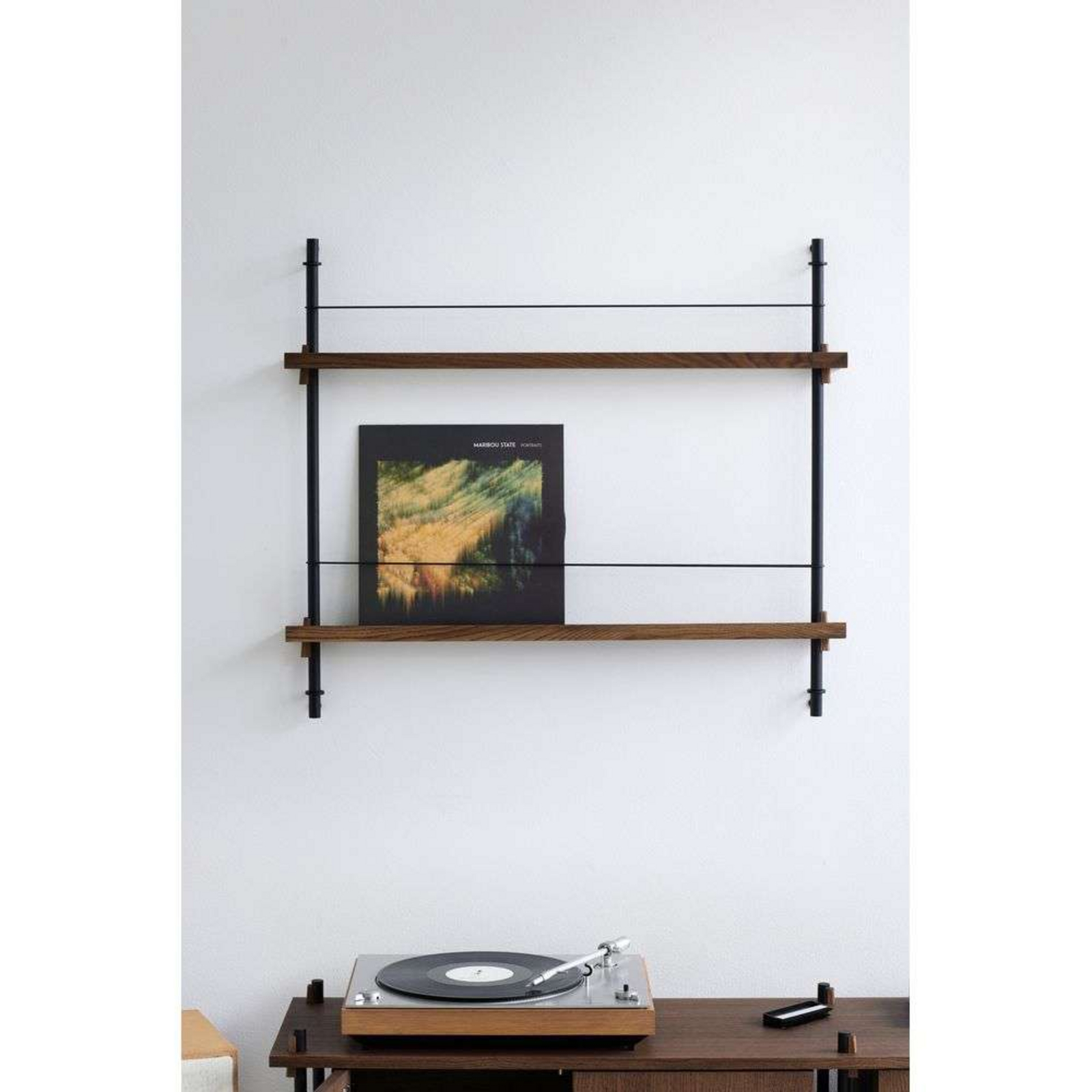 Magazine Shelving Smoked Oak/Black - Moebe