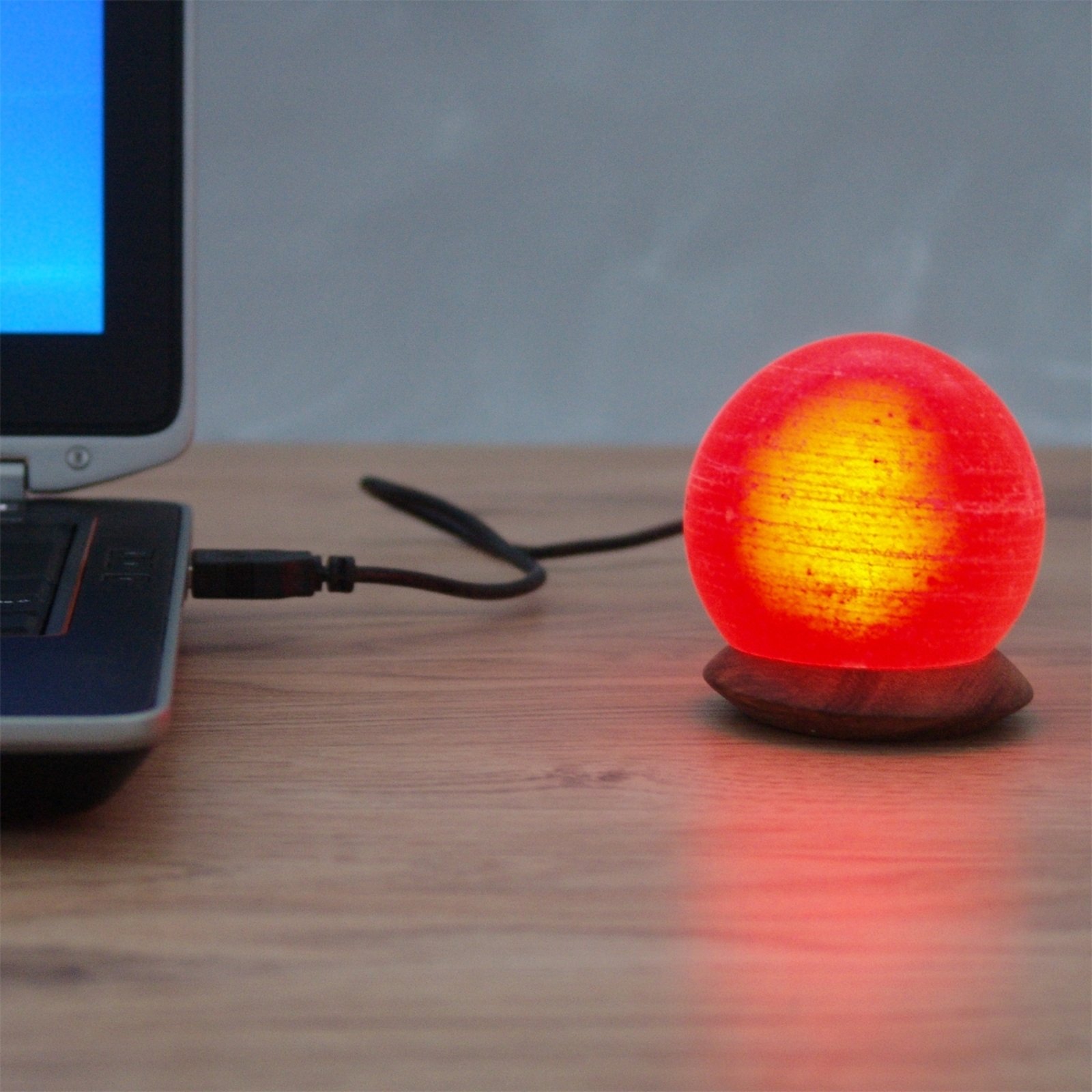 Ball bordlampe med USB til computer og laptop