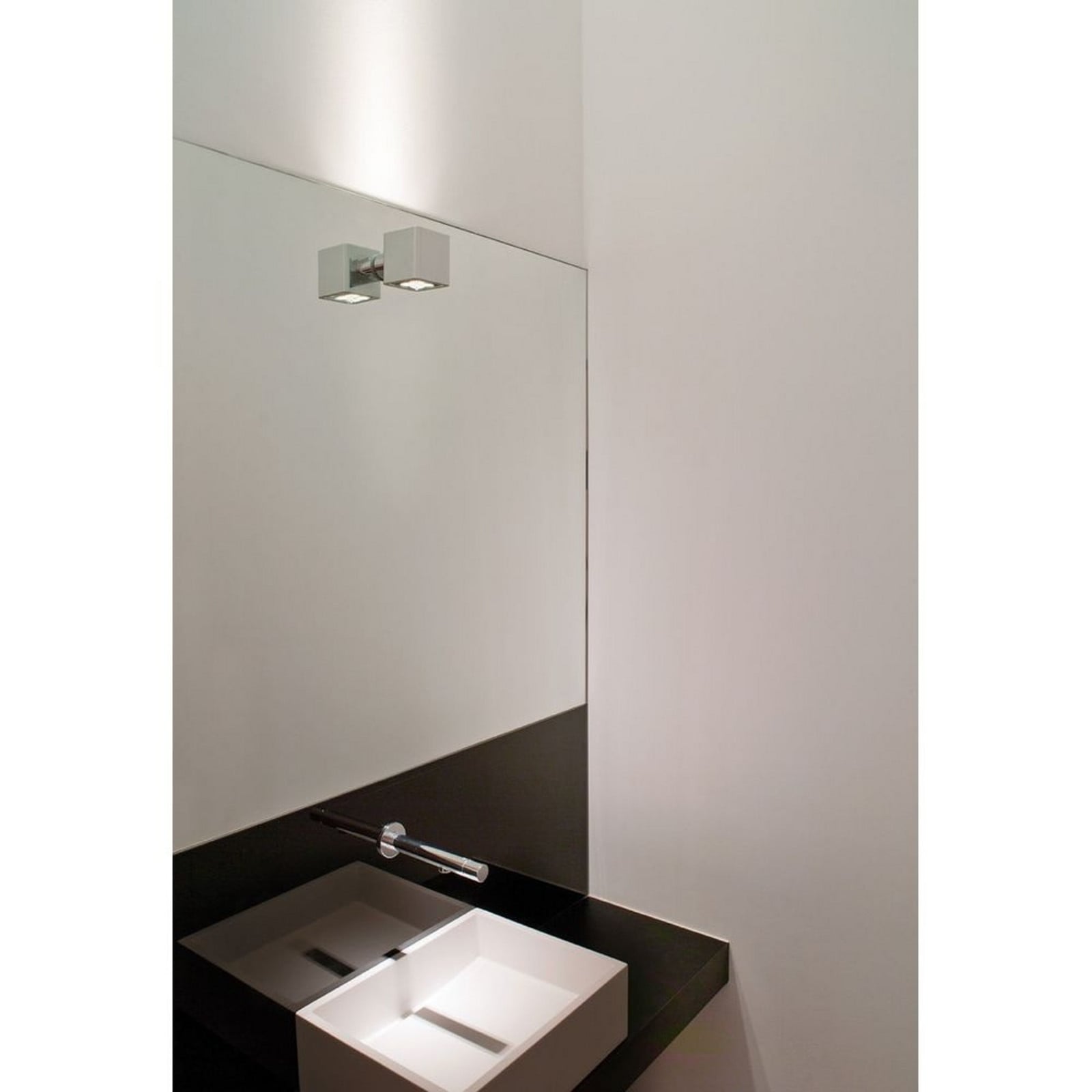 Code Wall Out Wandleuchte (IP55) Anodiseret Trizo21 - Schlafzimmer - Aluminium