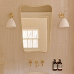 GUBI Bestlite BL7 wall light, white/brass, Ø 16 cm, E14
