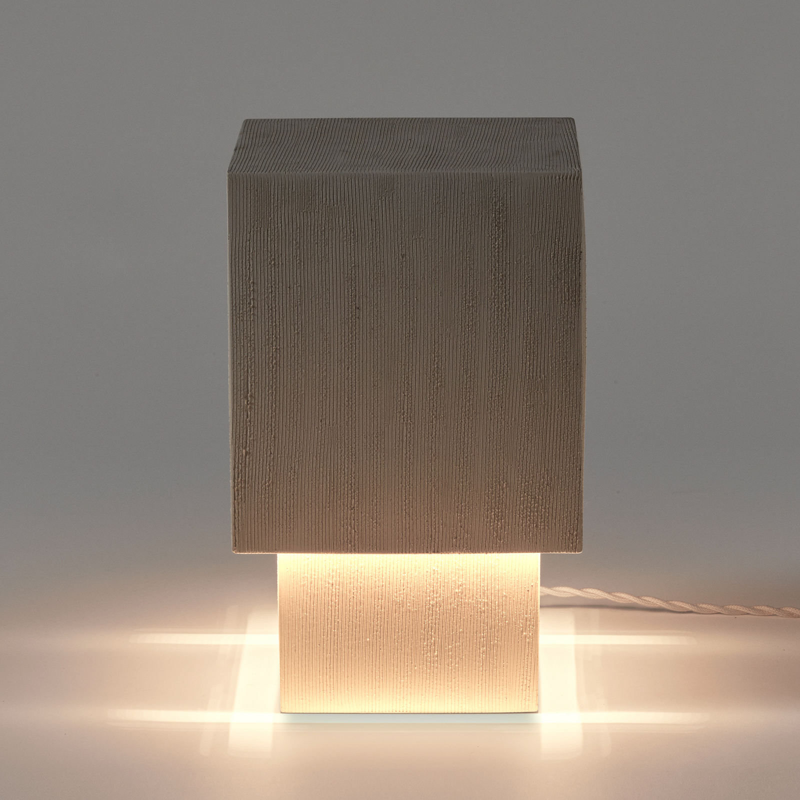 01 WHITE ILLUMINA LED asztali világítás, fehér, magasság 30 cm – Serax
