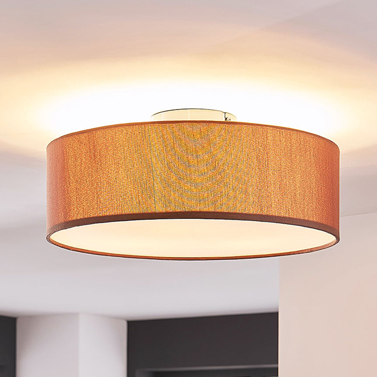 Lindby ceiling light Sebatin, Ø 40 cm, light brown, fabric, E27