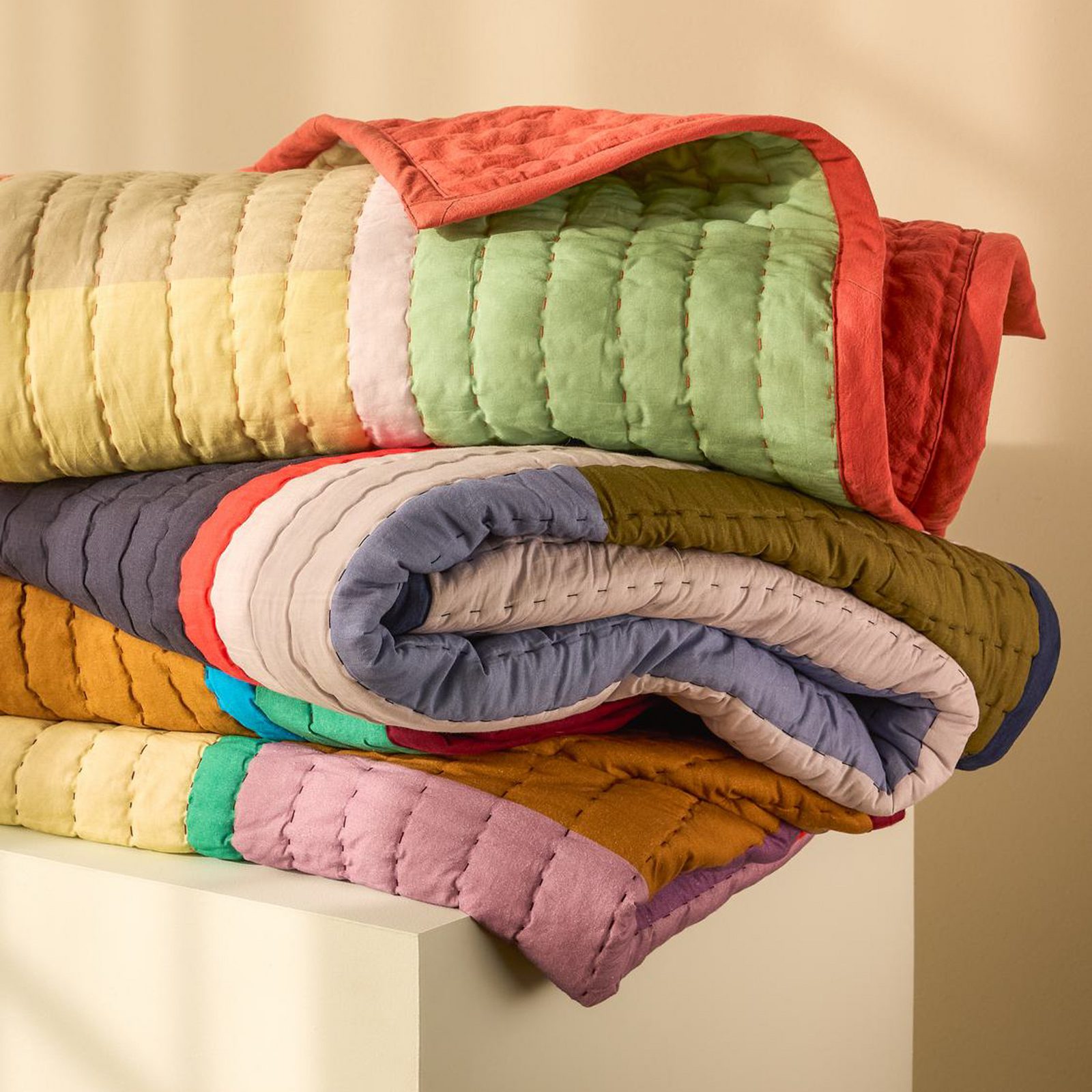 Pavillion Decke, blau/multifarbig, 140x200 cm - HÜBSCH