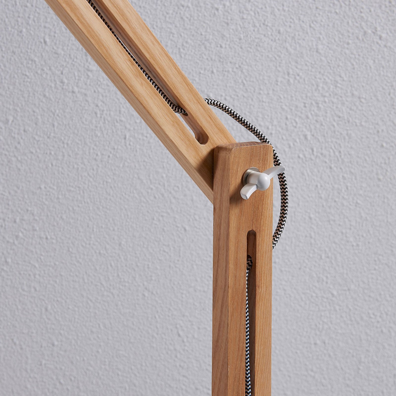 Shivanja Stehleuchte White/Ash - Lindby