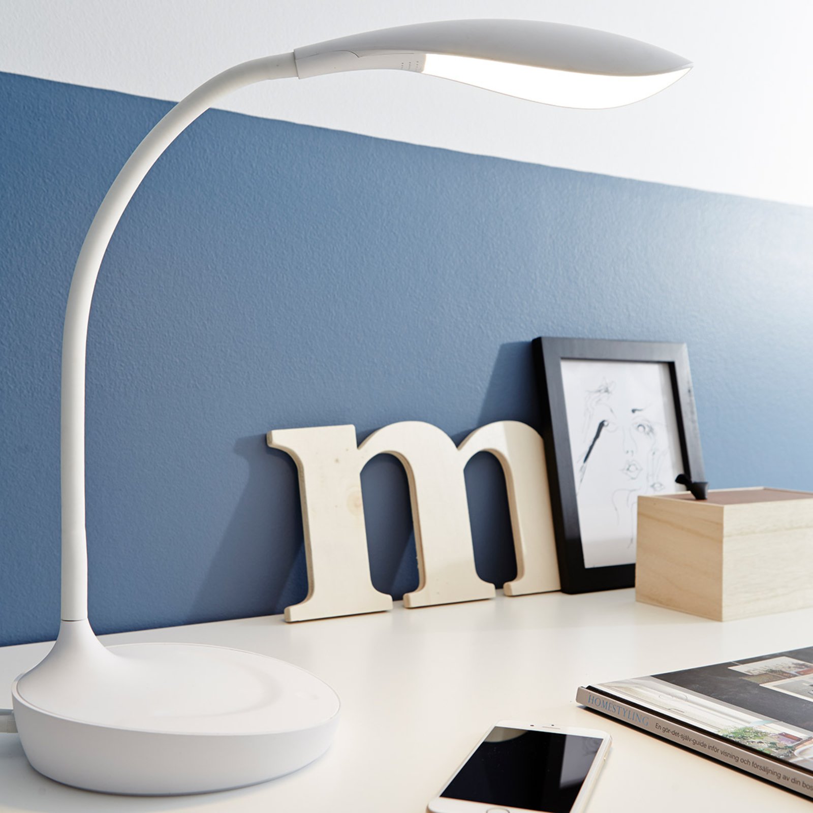 Lámpara de mesa LED Swan, blanco