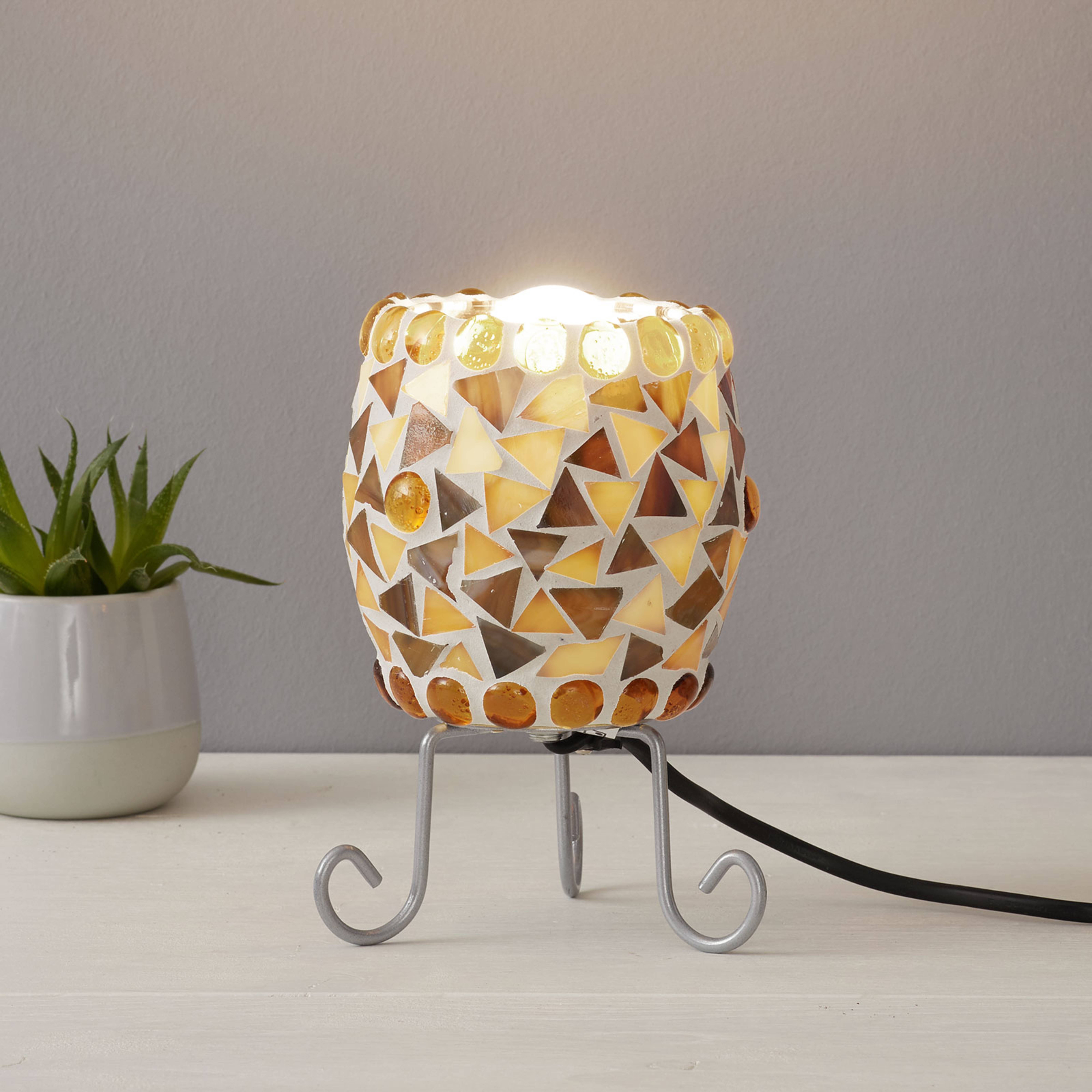 Lámpara de mesa Enya, mosaico vidrio crema-marrón