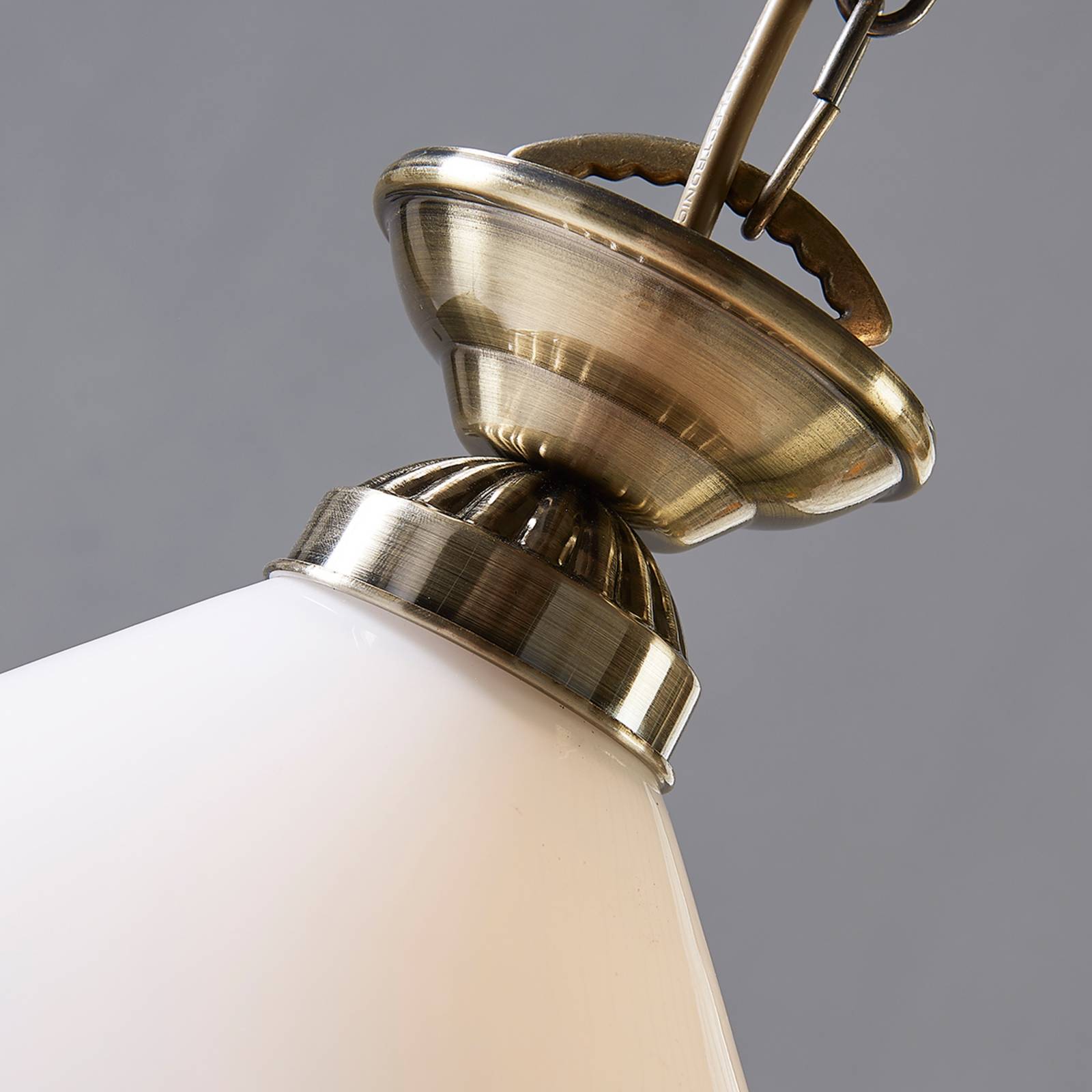 Lampa wisząca Lindby Otis, Ø 30 cm, biały, szkło, stożek, E27