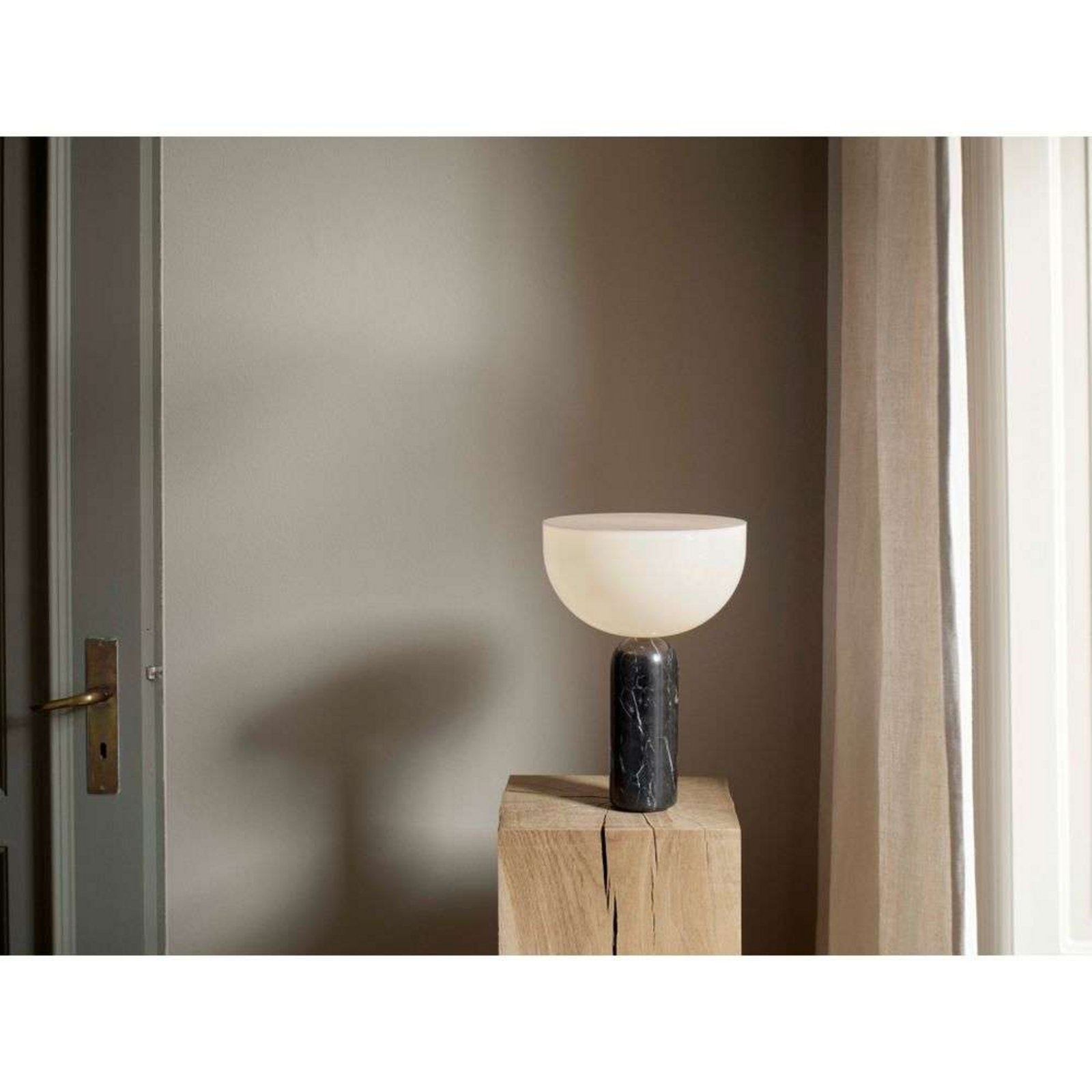 Kizu Stolová Lampa Small Black - New Works