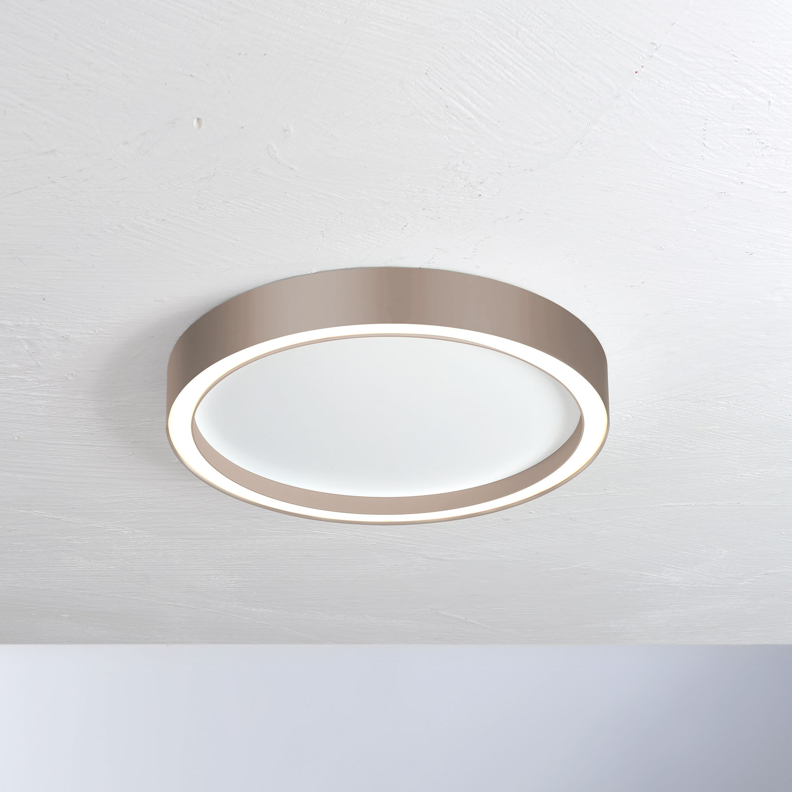 Bopp Aura LED ceiling light Ø 55cm white/taupe