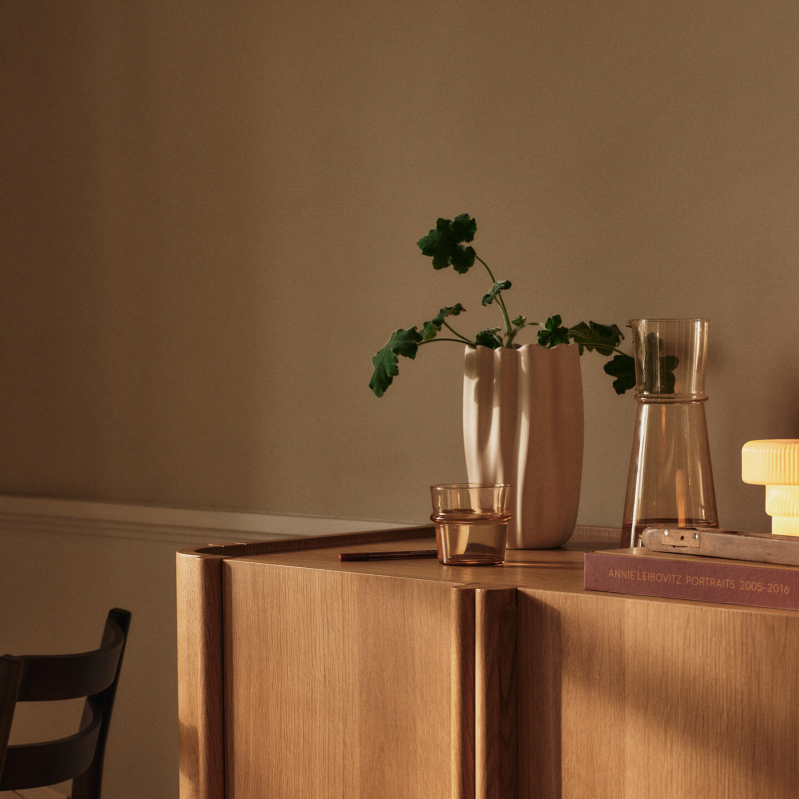 Nium vaas, wit, hoogte 23 cm, aardewerk - ferm LIVING