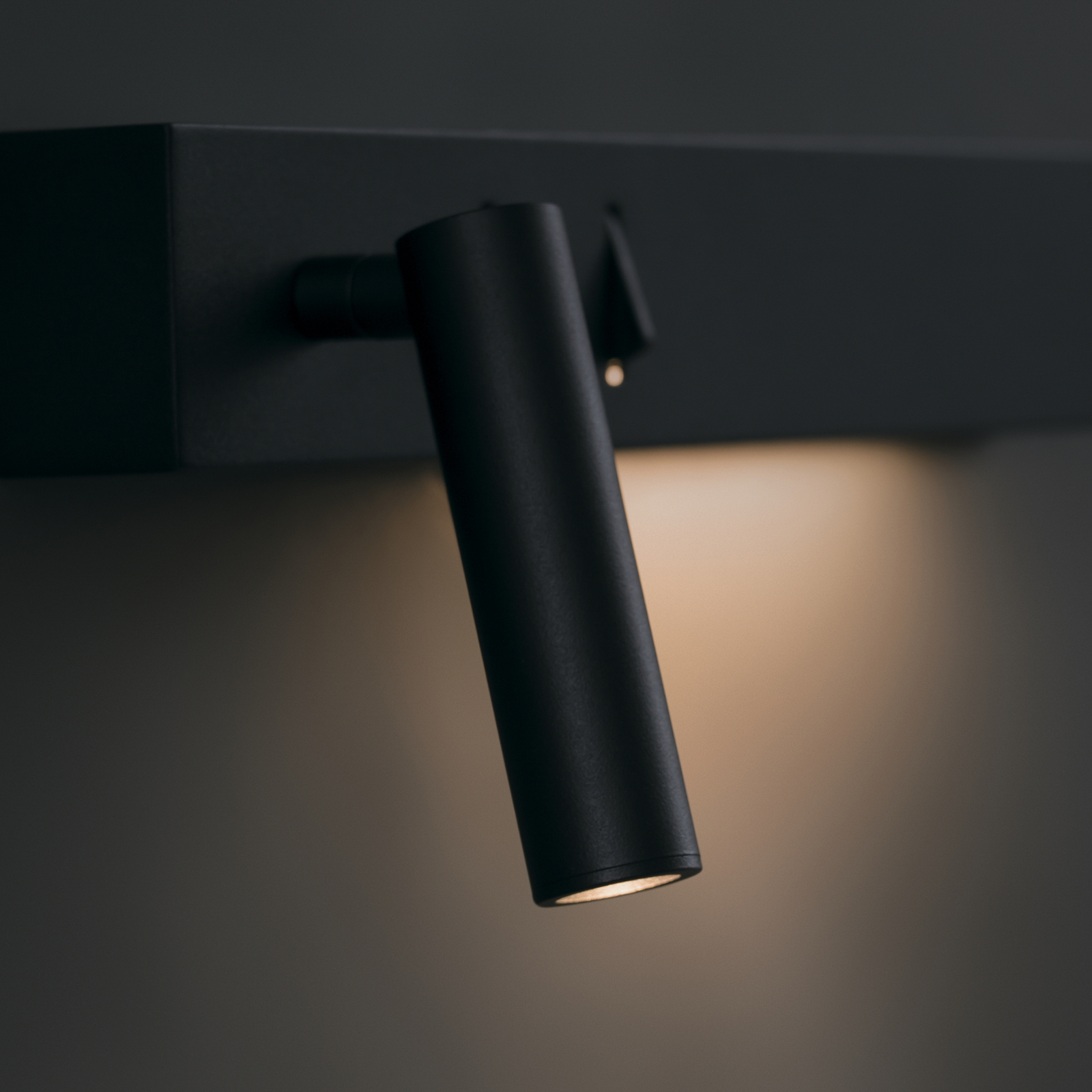 Maytoni Comodo LED cu LED de perete, lumină de lectură, negru