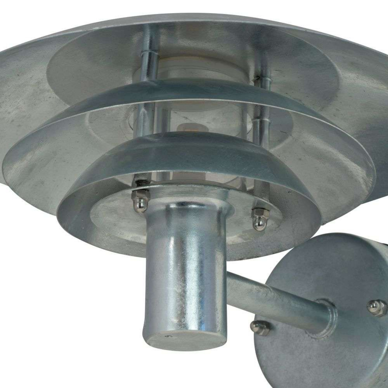 DL25 Utomhusv&auml;gglampa, galvaniserad, &Oslash; 25 cm Dyberg Larsen - Terrass - Skandinavisk - Metall - Med lampsk&auml;rm