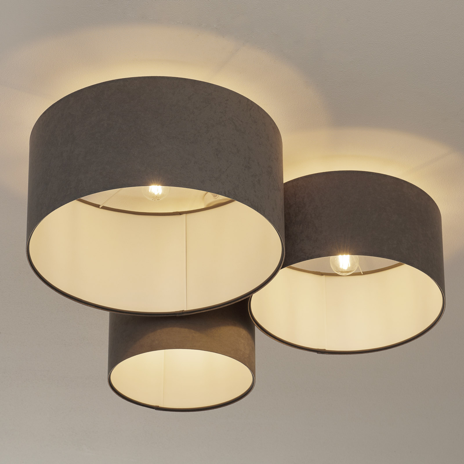 Maco Design 080 ceiling light, 3-bulb, light grey and white, for Living / Dining Room, velours, plastic, E27, 60 W, energy efficiency: A++, L: 91 cm, W: 72 cm, H: 34 cm