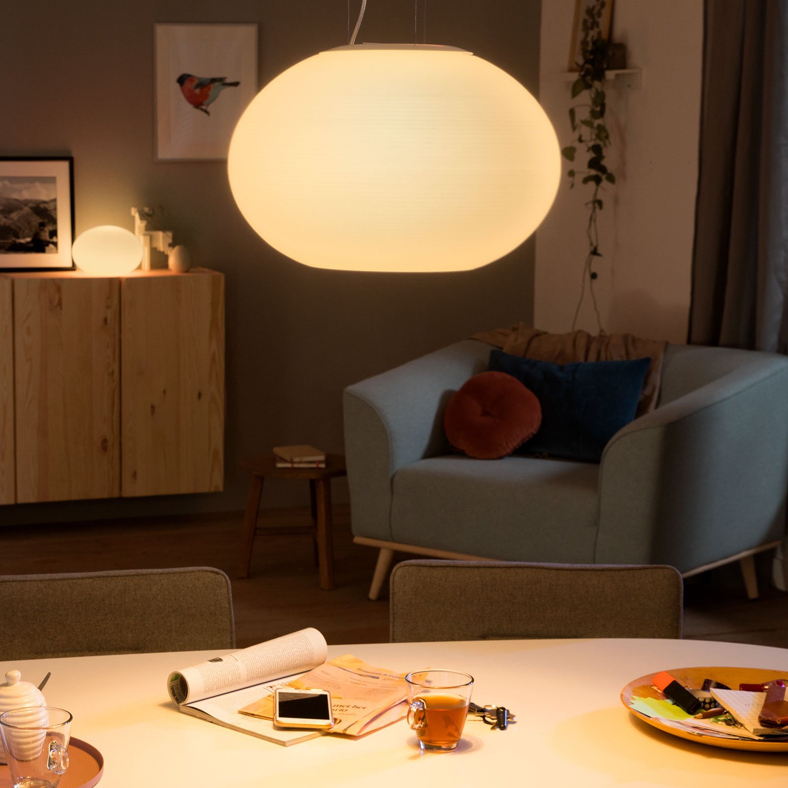 Philips Hue Flourish LED hengelampe, RGBW | Lampegiganten.no Philips Hue Flourish LED taklampe, RGBW | Lampegiganten.no