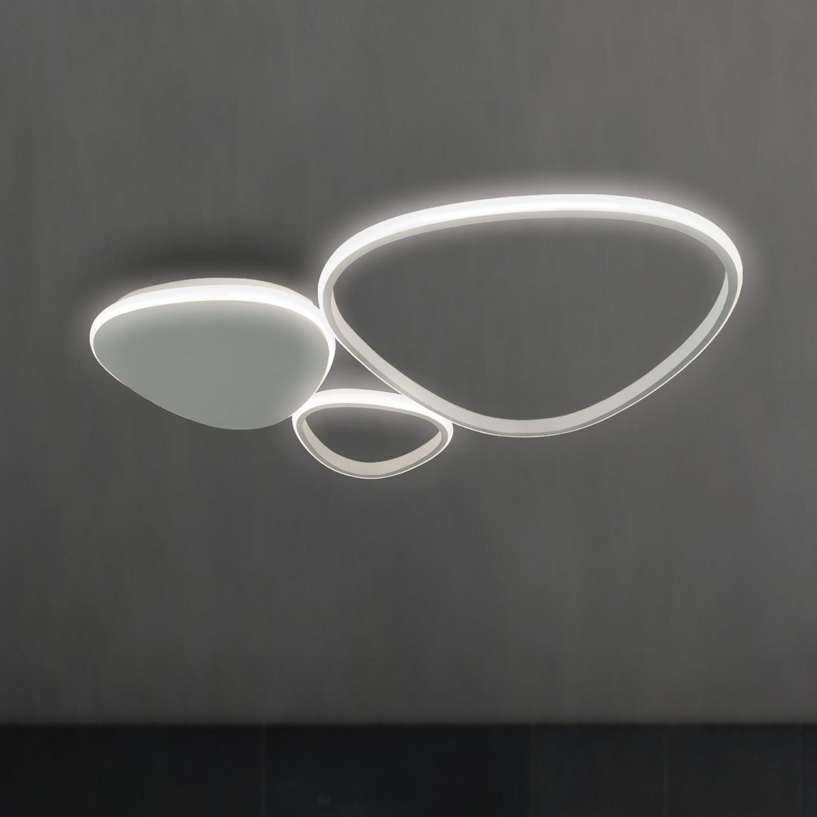LED-Deckenleuchte Helix, silberfarben, Länge 62 cm, Metall