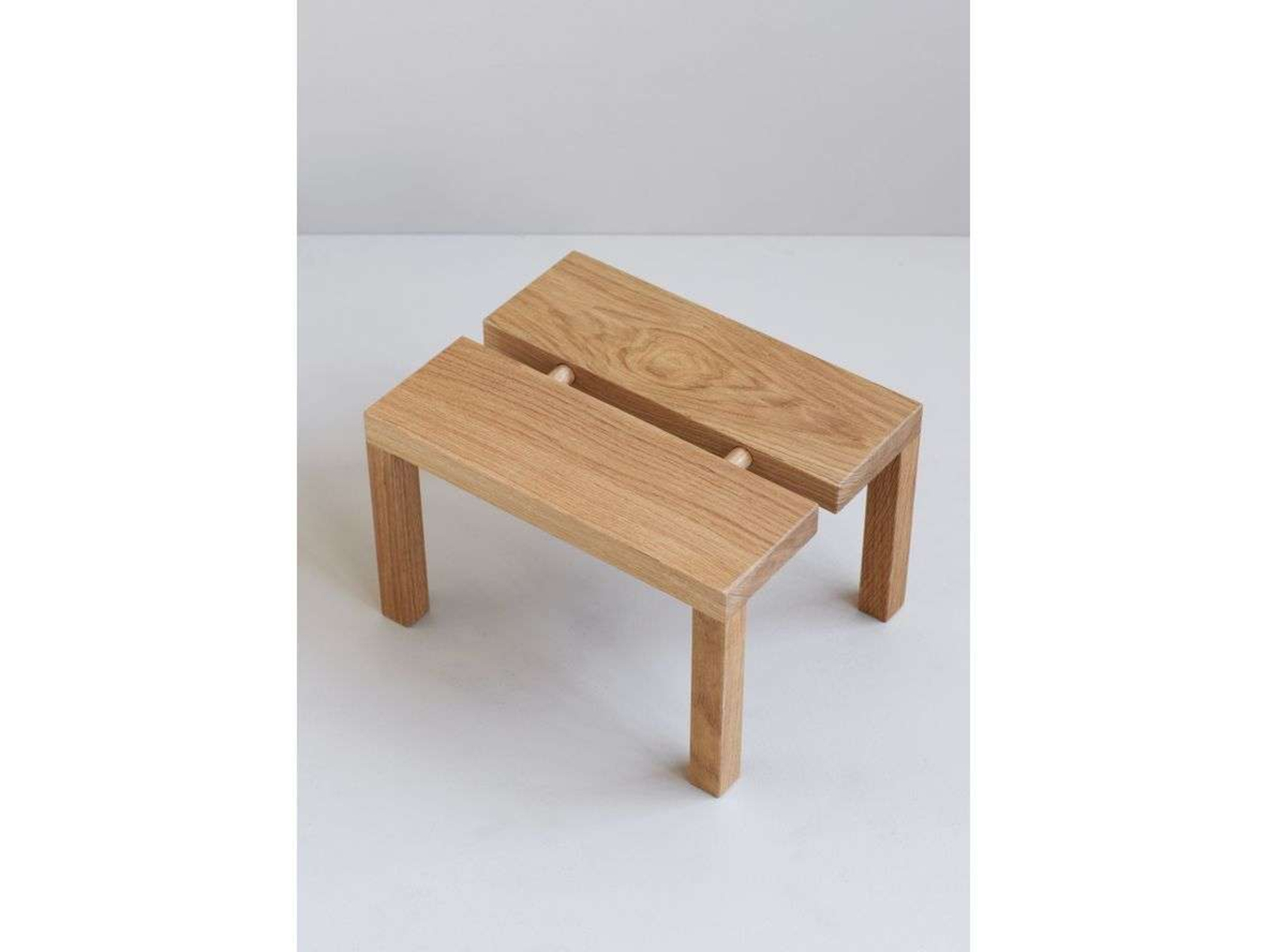 Peg Stepping Stool Oak - Moebe