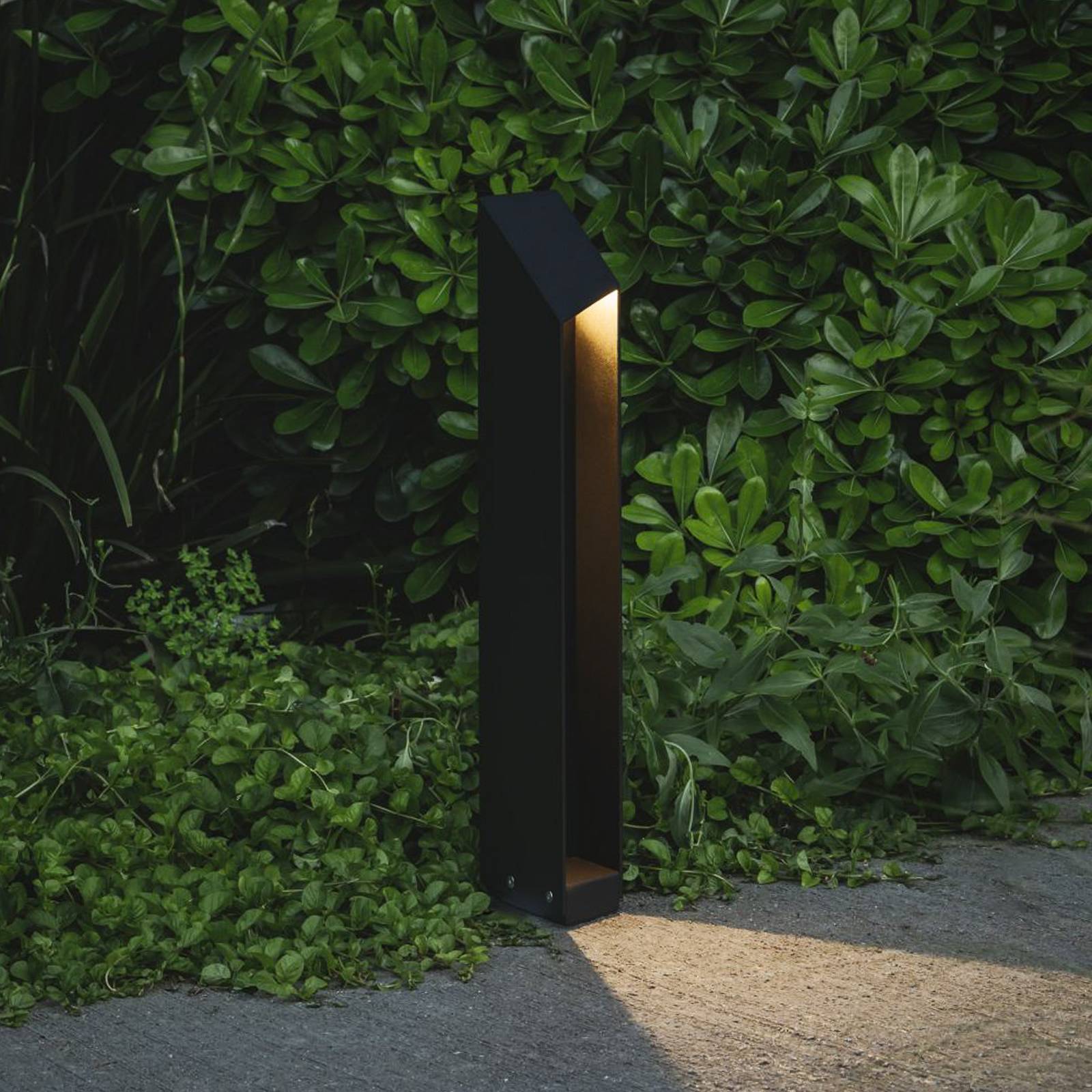 Lampa cokołowa LED MARSET Domus, wysokość 55 cm, czarna, aluminium