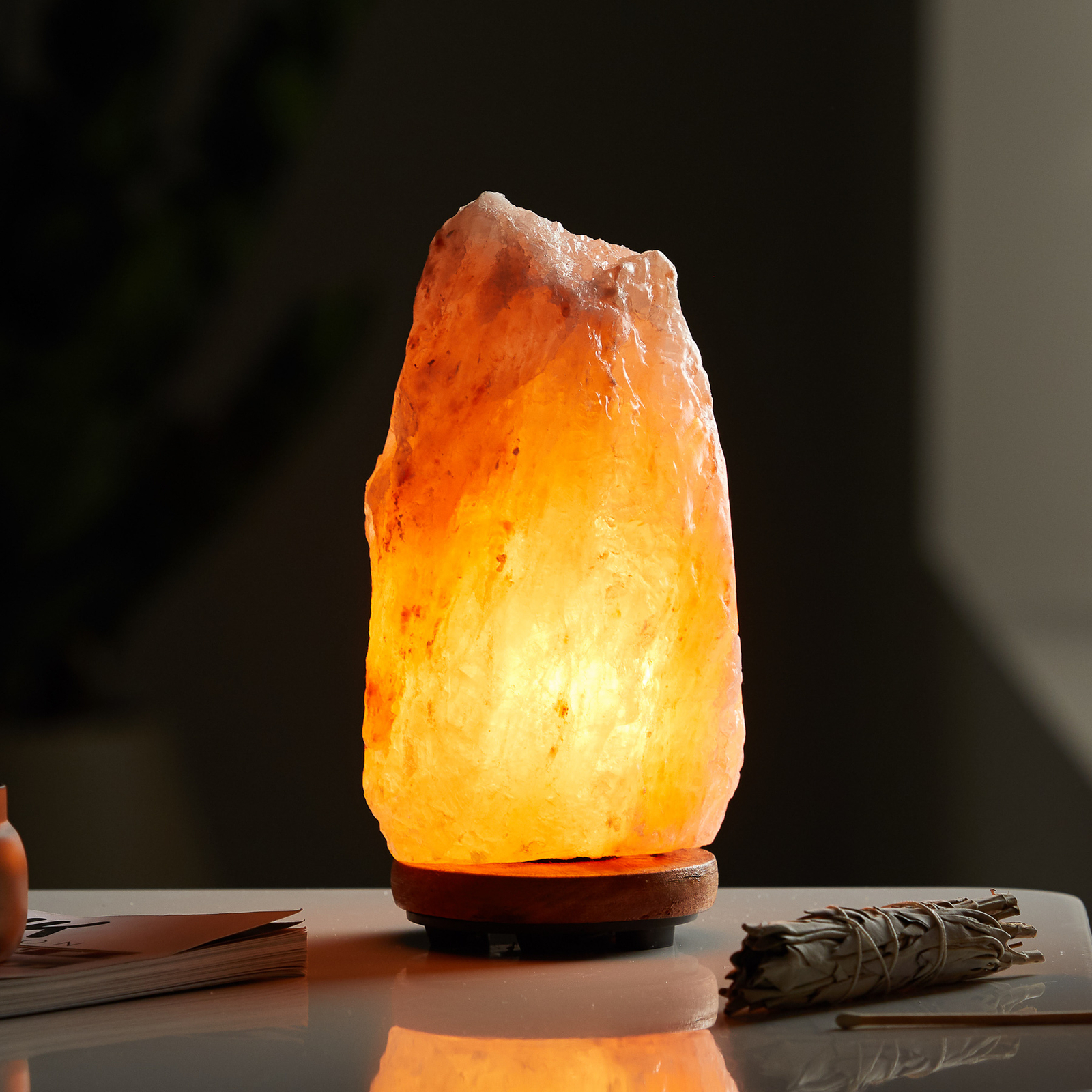 Stone salt crystal table lamp, natural colour