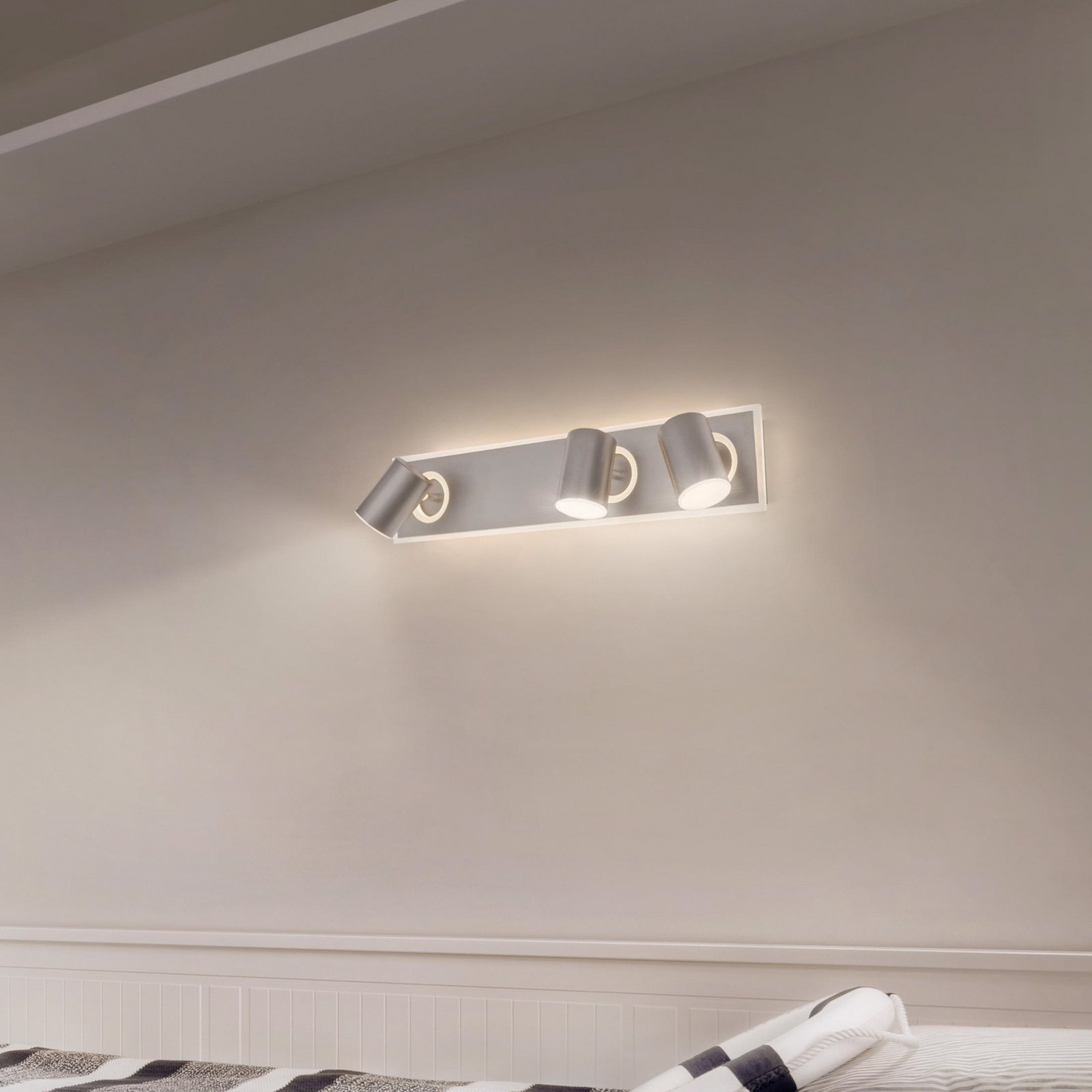 LEDVANCE LED downlight Mars, 4-bulb, 3 spots, white