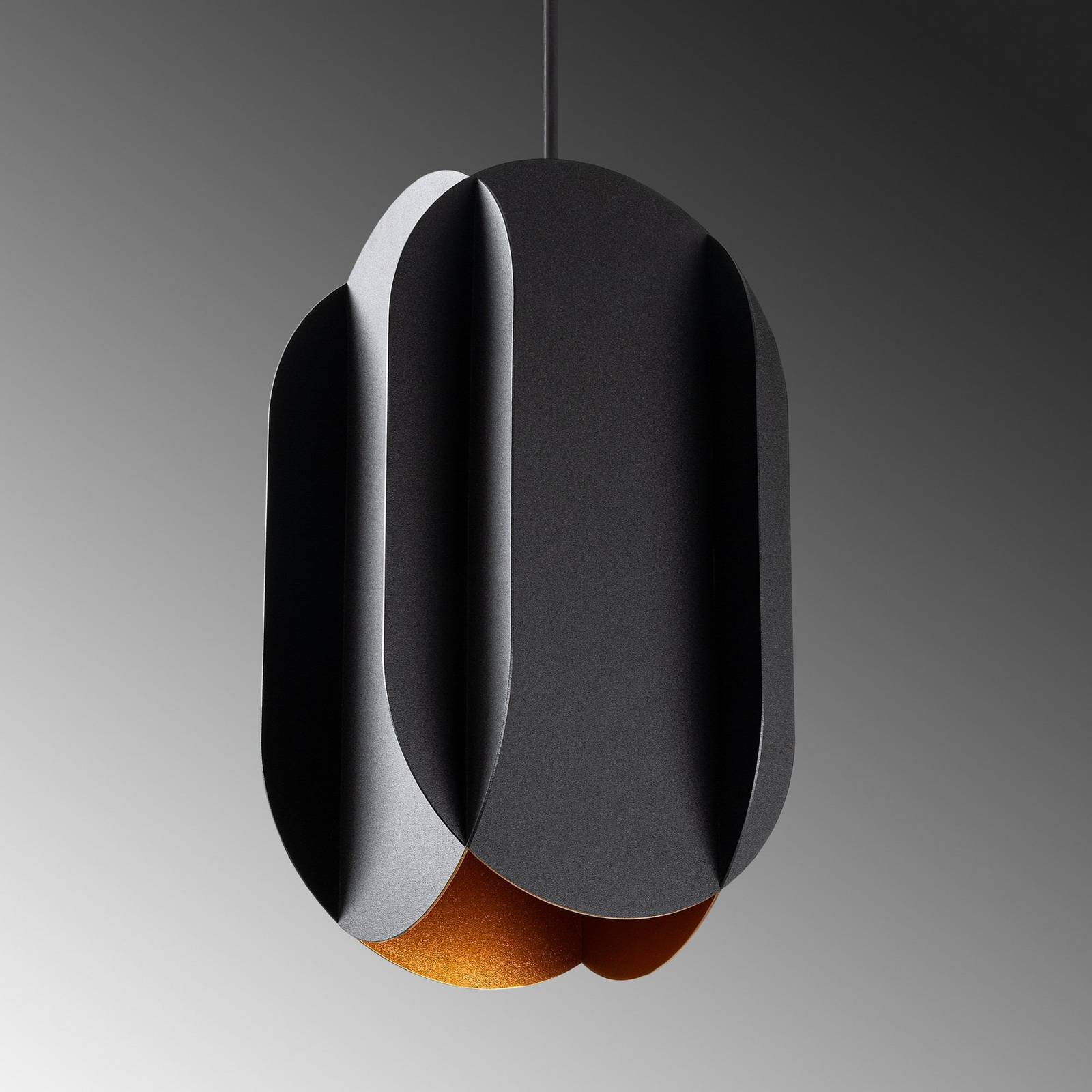 Żyrandol Corner, czarna, wysokość 35 cm, metal, E27