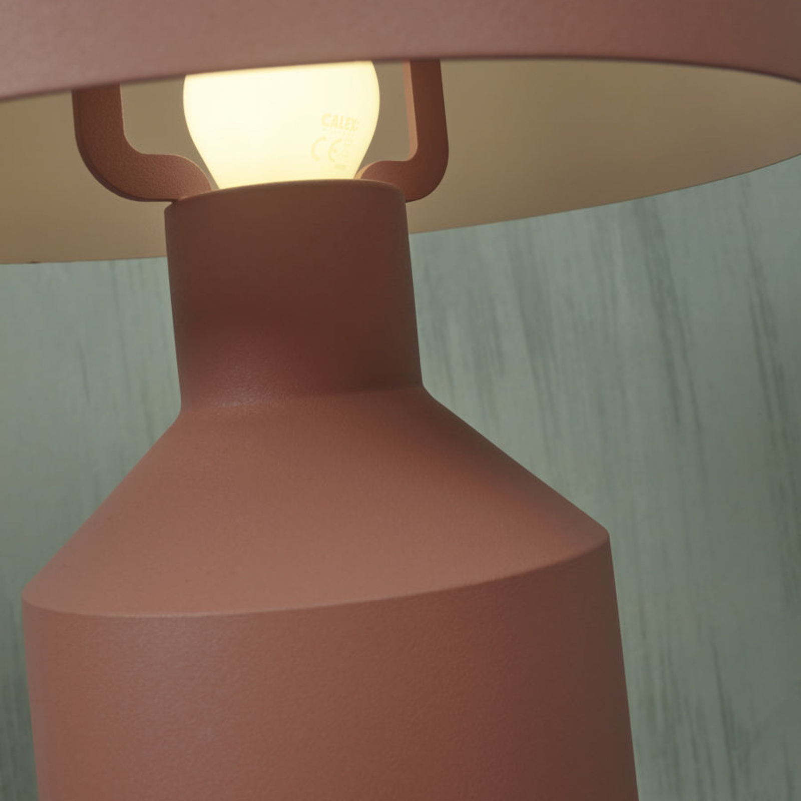 It's about RoMi Porto tafellamp, terracotta