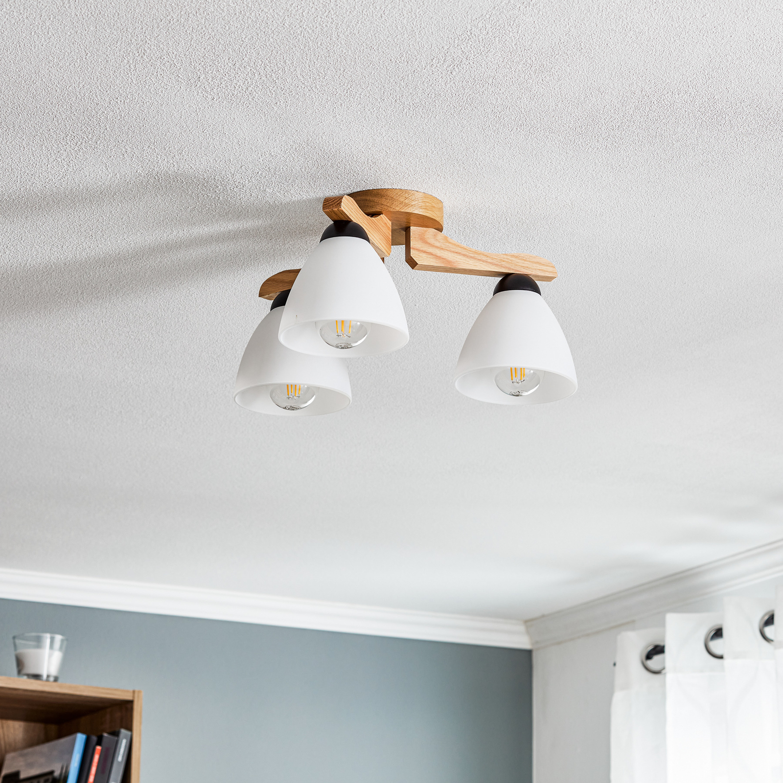 Haro ceiling light, oak/white three-bulb