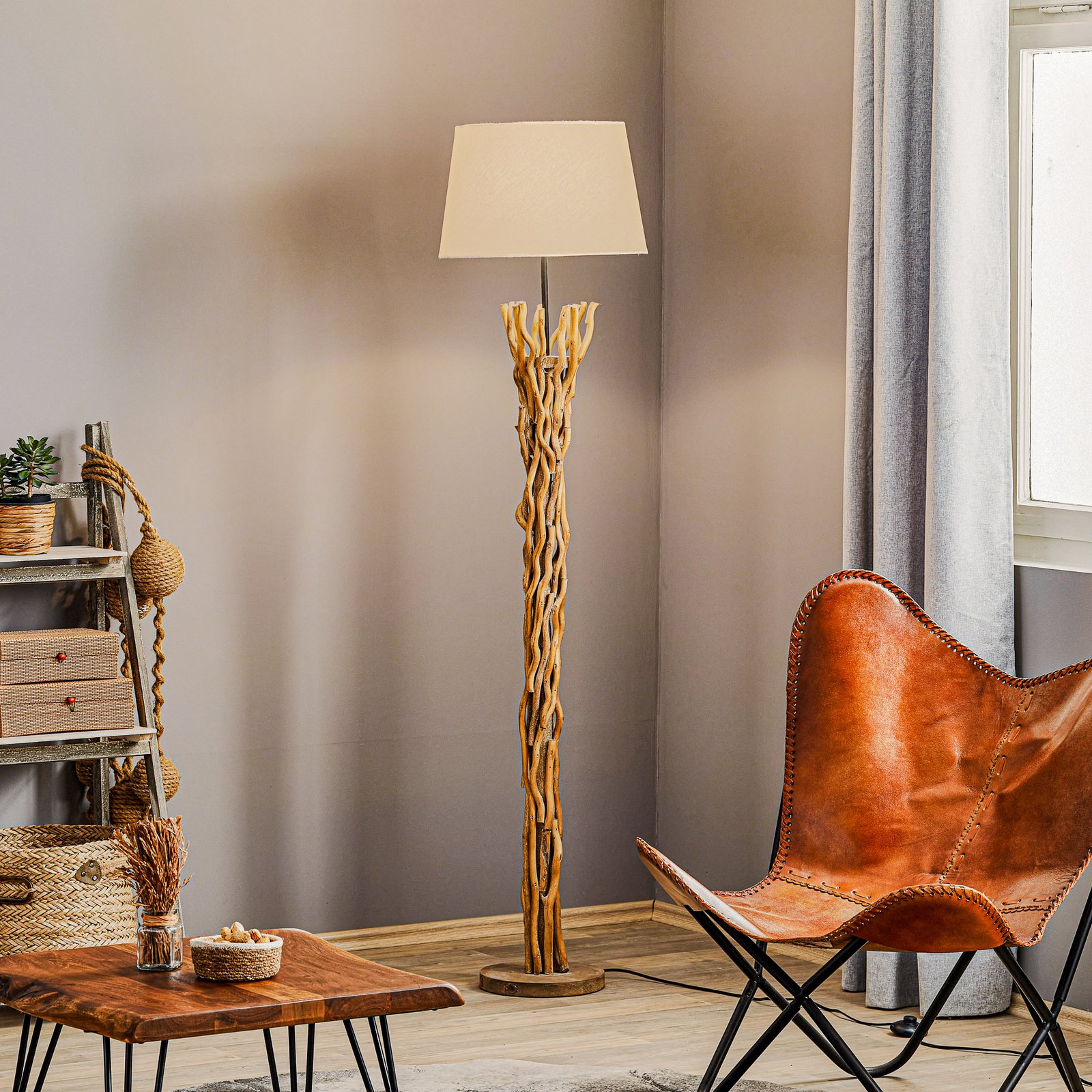 Lampa stojąca Agar, drewno, tkanina, kremowa biel, wysokość 167 cm