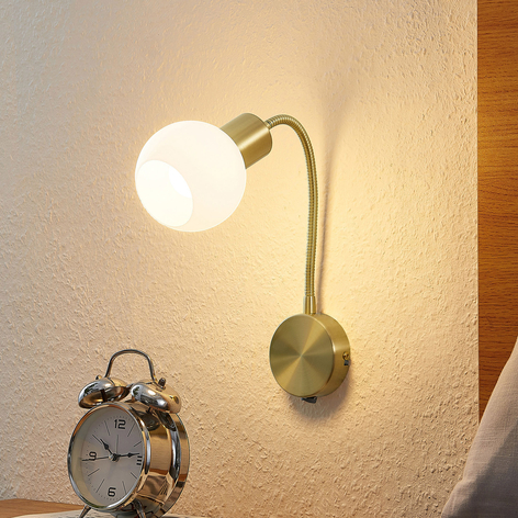 Lindby Lioma Wandleuchte mit Flexarm, messing