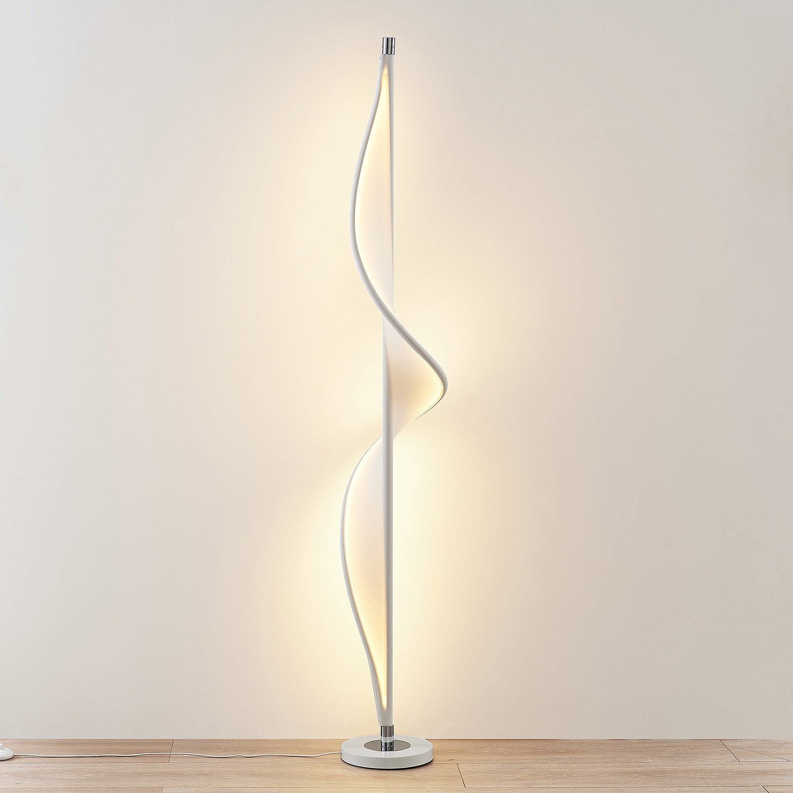 Edano Floor Lamp White/Chrome - Lucande