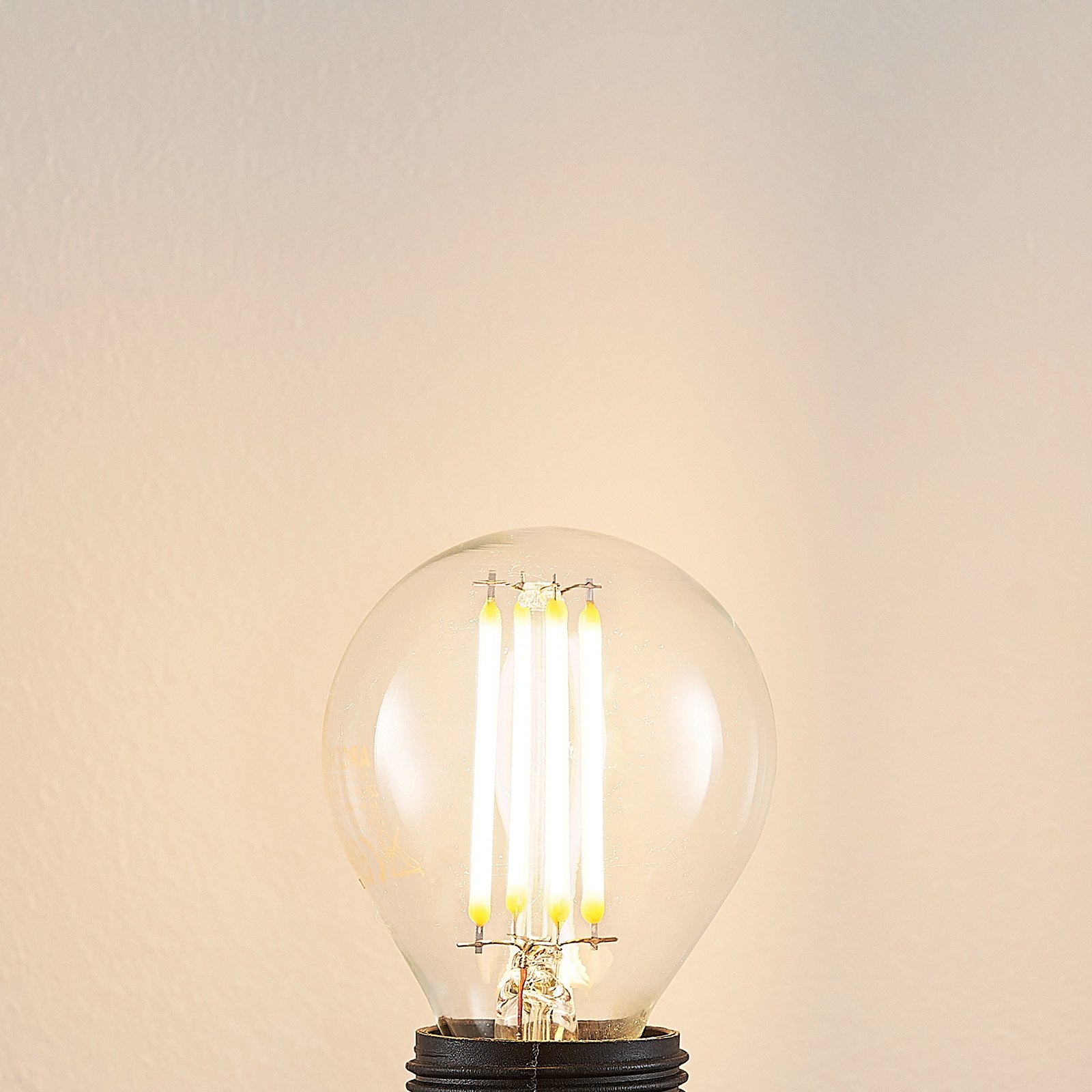 LED-Lampe E14 P45 4W 2.700K klar 3-Step-Dimmer