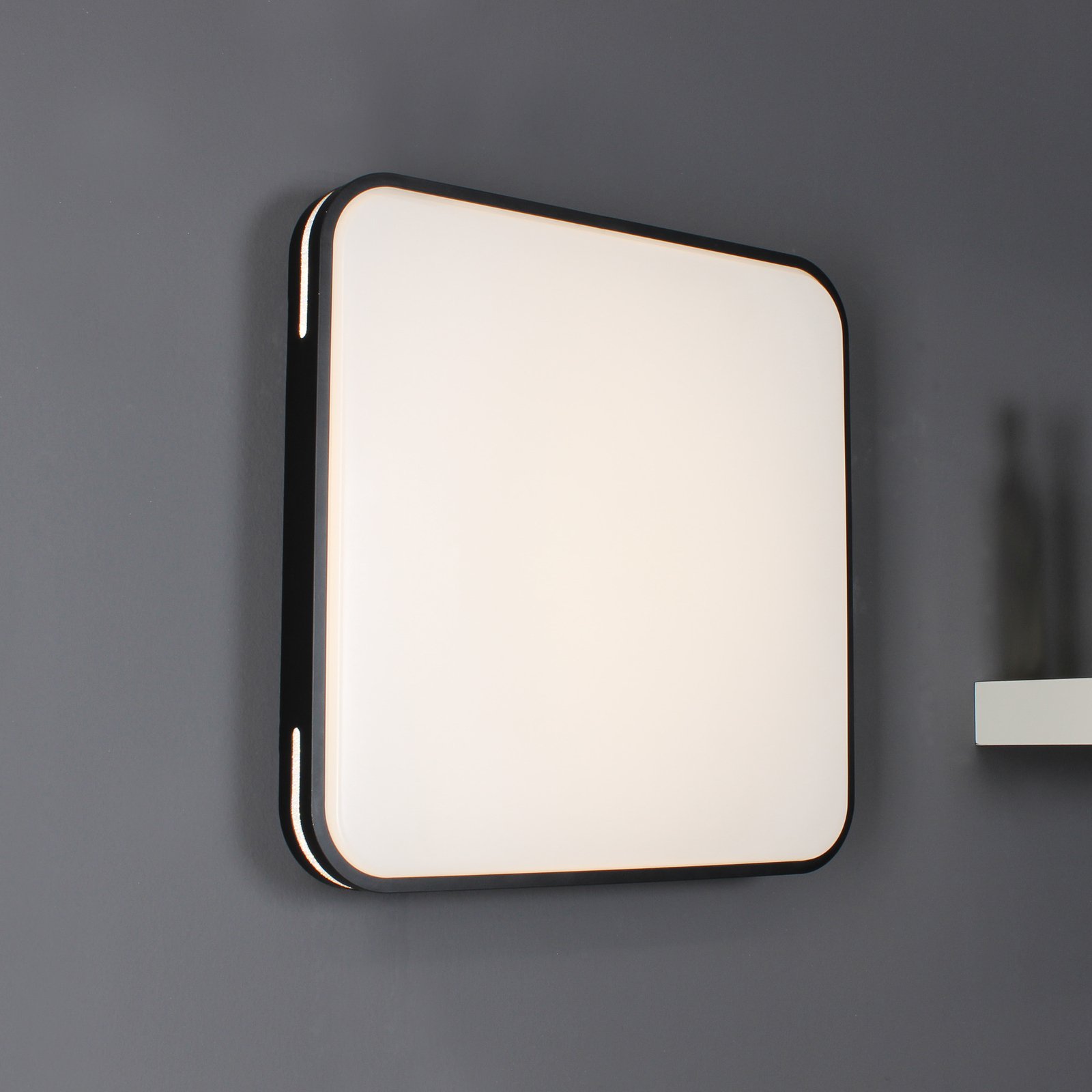 LED-Deckenleuchte Tetra mit CCT-Funktion