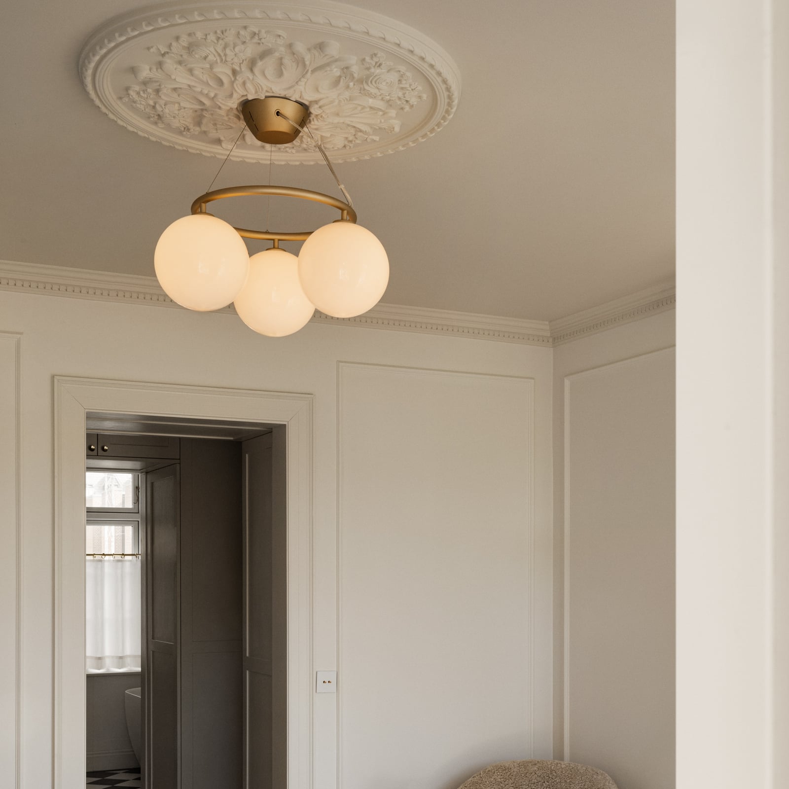 Miira 3 lustres circulaires, laiton/opale, Ø 54 cm - Nuura