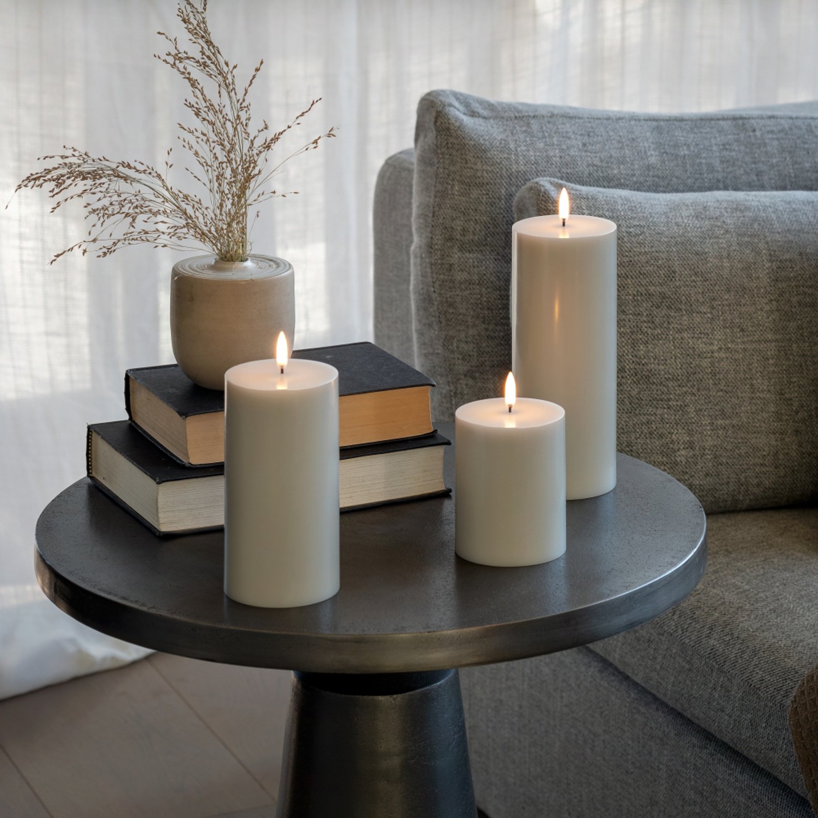 Candela LED PILLAR, grigio chiaro Altezza 15 cm Cera - Uyuni Lighting