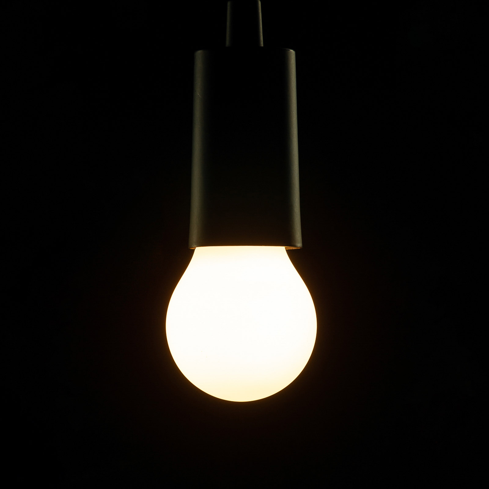 SEGULA LED-Lampe E27 5 W opal ambient dimming