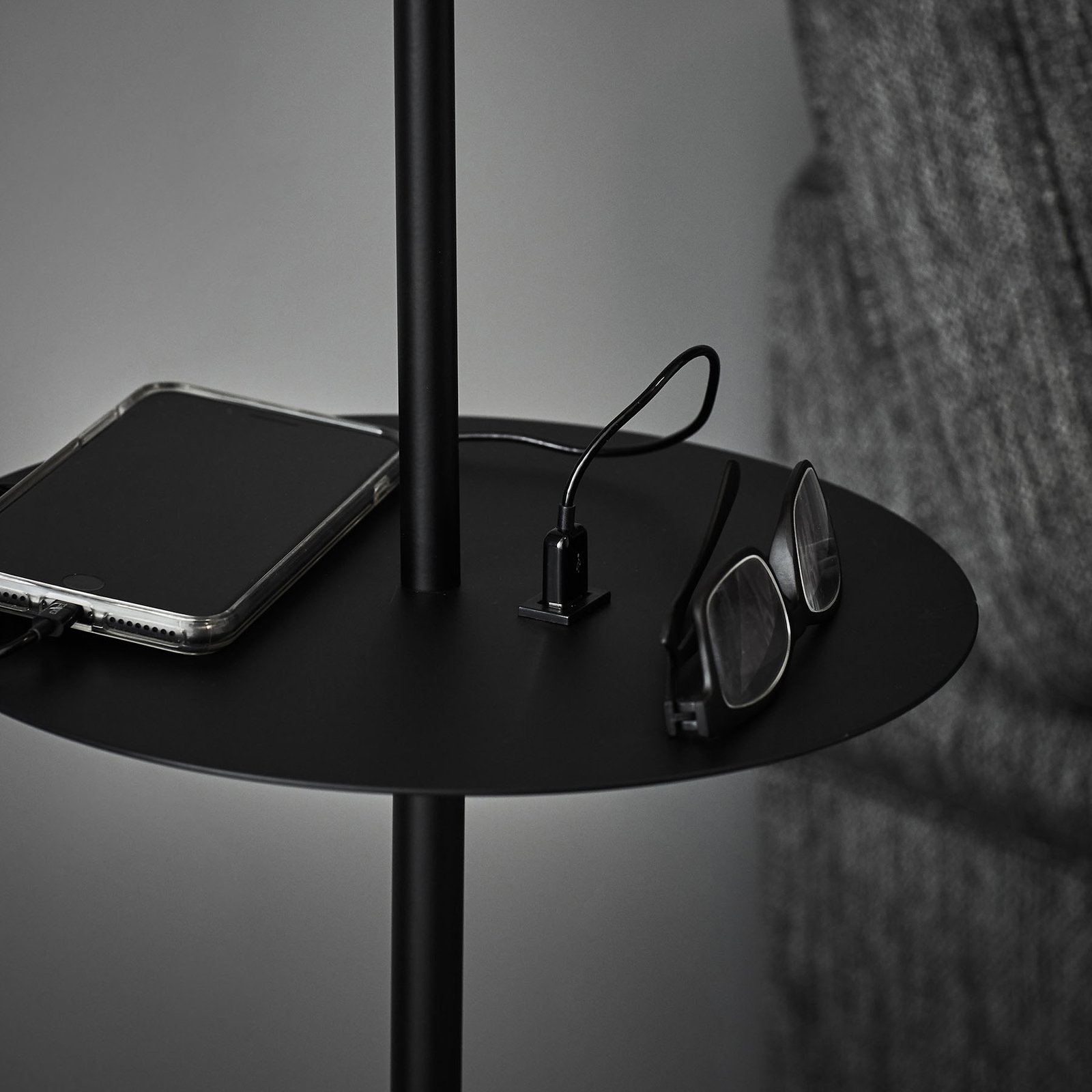 Linear Lampadar USB Negru - Markslöjd