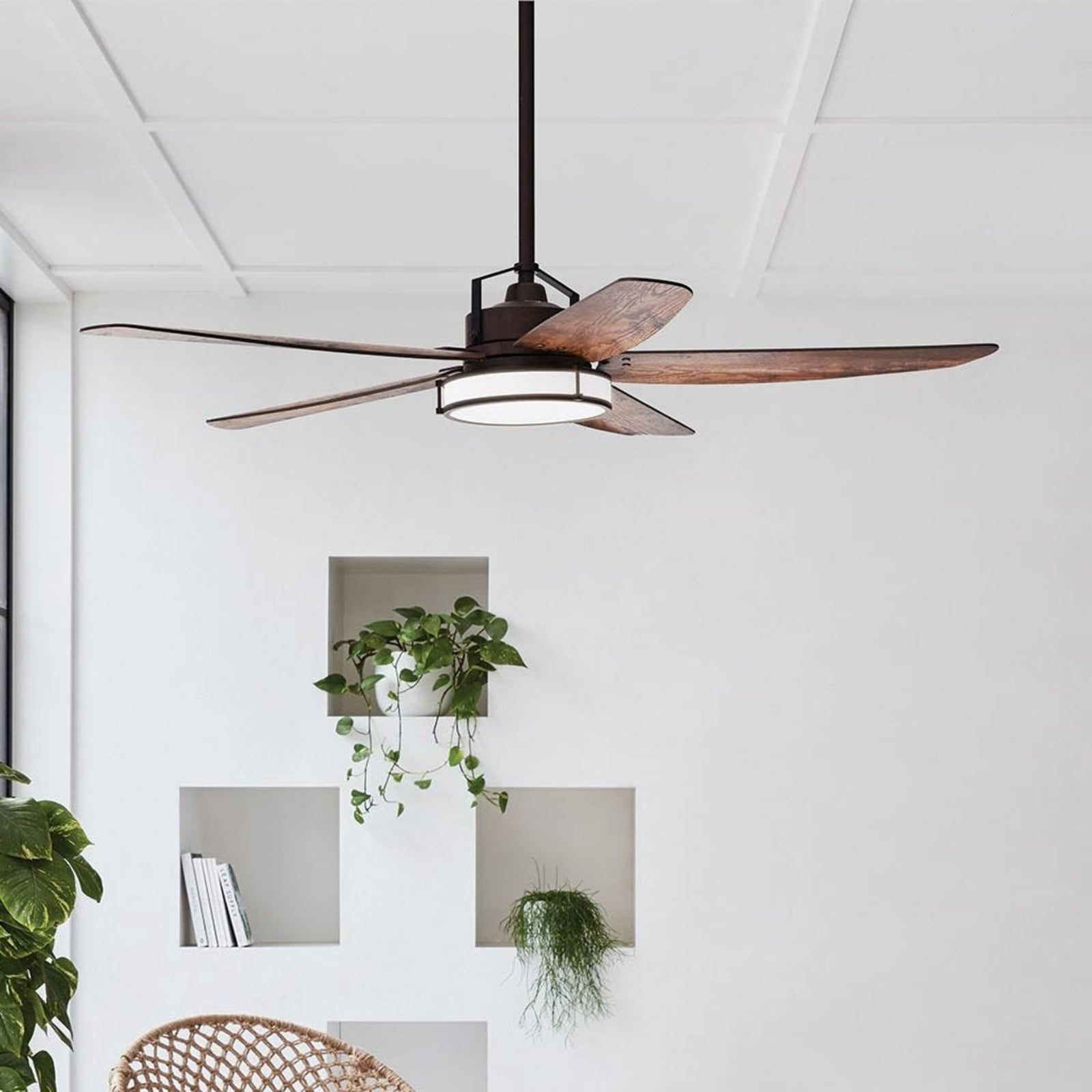 Ventilateur de plafond Louisville avec éclairage, bronze, silencieux - Beacon Ventilateur de plafond Louisville avec éclairage, bronze, silencieux - Beacon