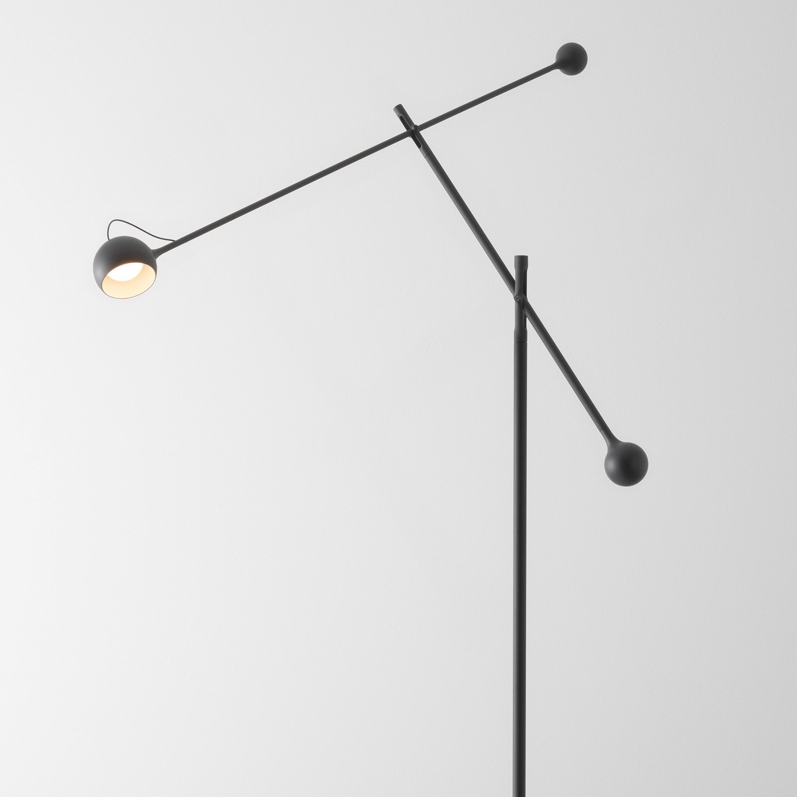 IXA Lampa Podłogowa Anthracite - Artemide