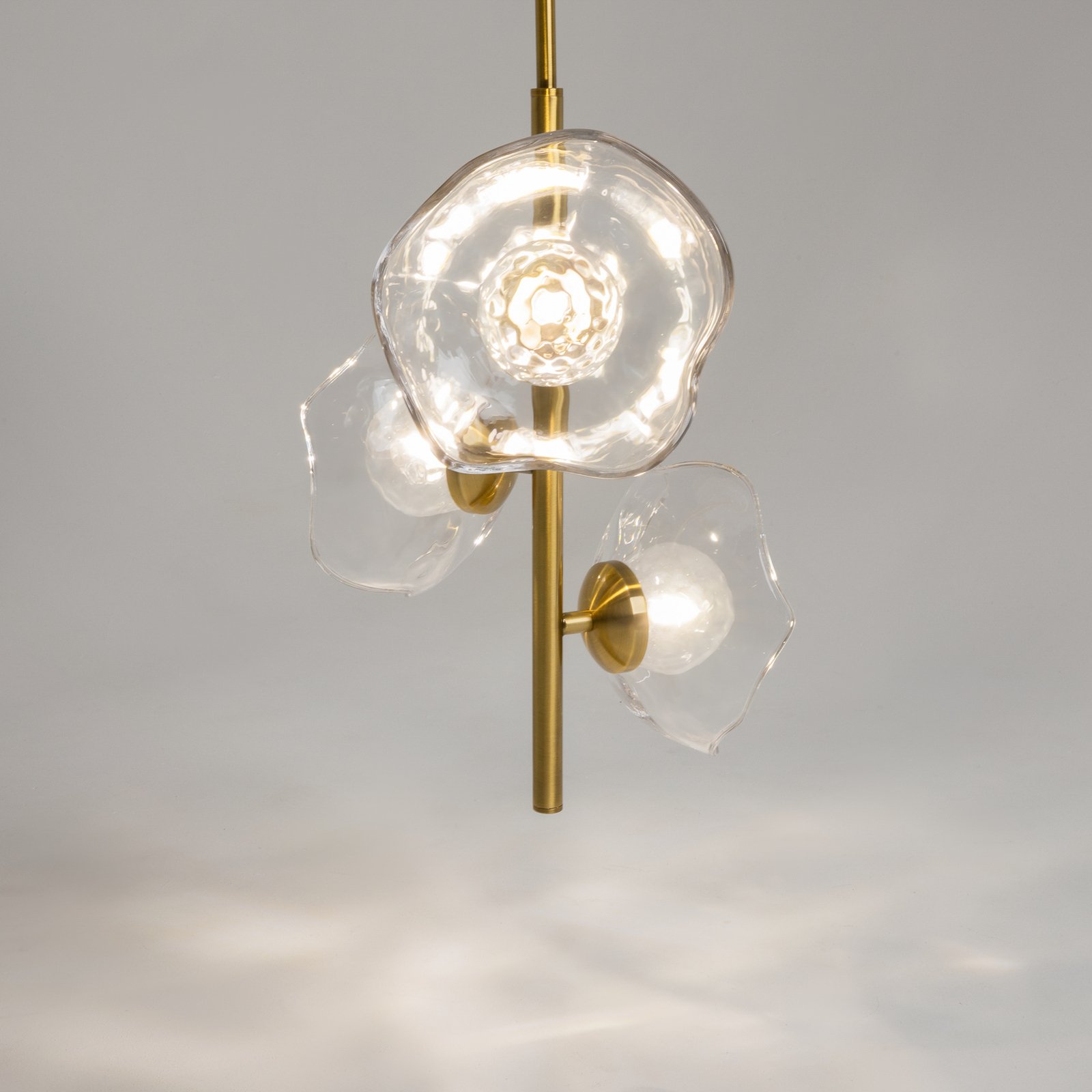 Maytoni pendant light Miracle, 3-bulb, brass-coloured, glass