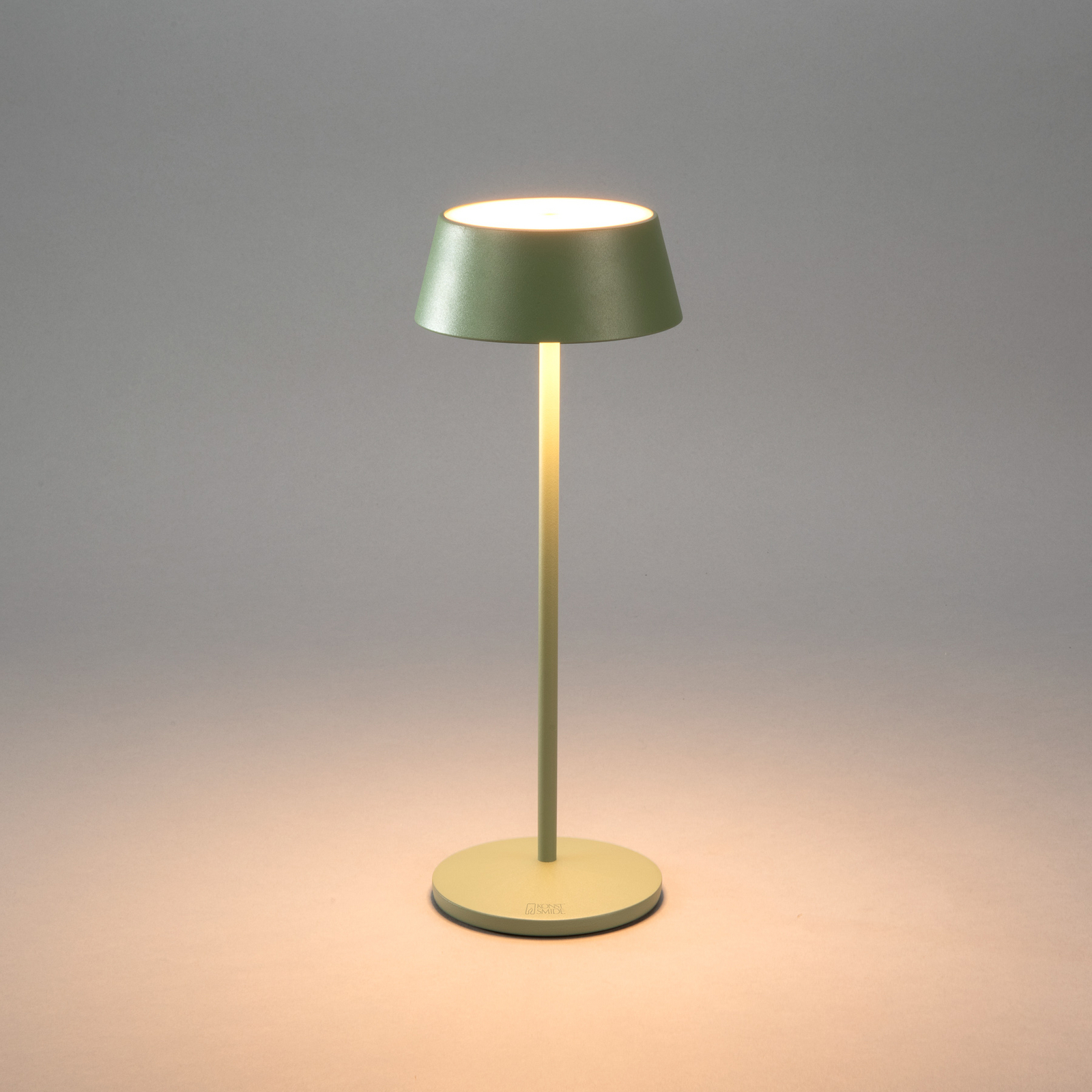 LED-akuga laualamp Menton, roheline, kõrgus 27 cm, IP54, USB LED-akuga laualamp Menton, roheline, kõrgus 27 cm, IP54, USB