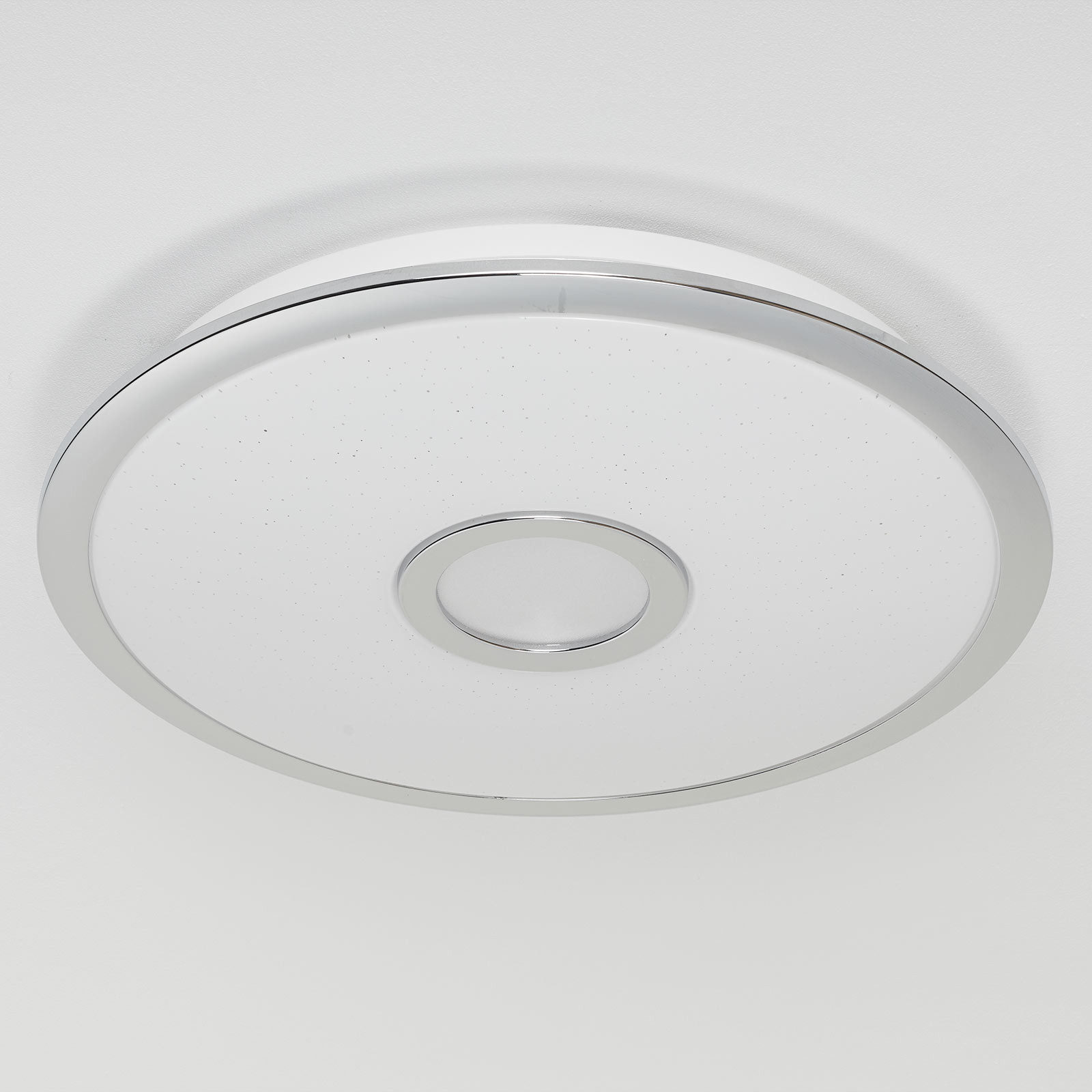 Trio Lighting Plafonieră LED Osaka cu funcție de memorie - Camera de zi / sufragerie - modern - crom satinat - Plastic