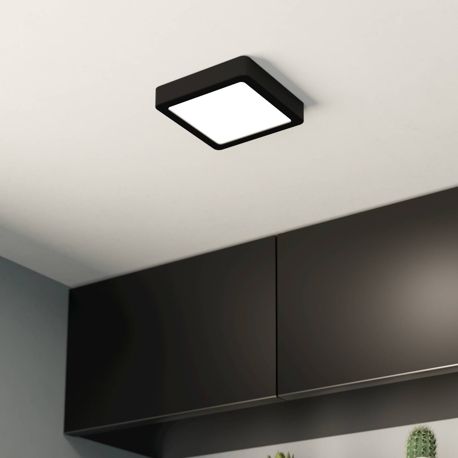 LED-Deckenlampe Fueva 5 IP44 3000K schwarz 16x16cm günstig online kaufen