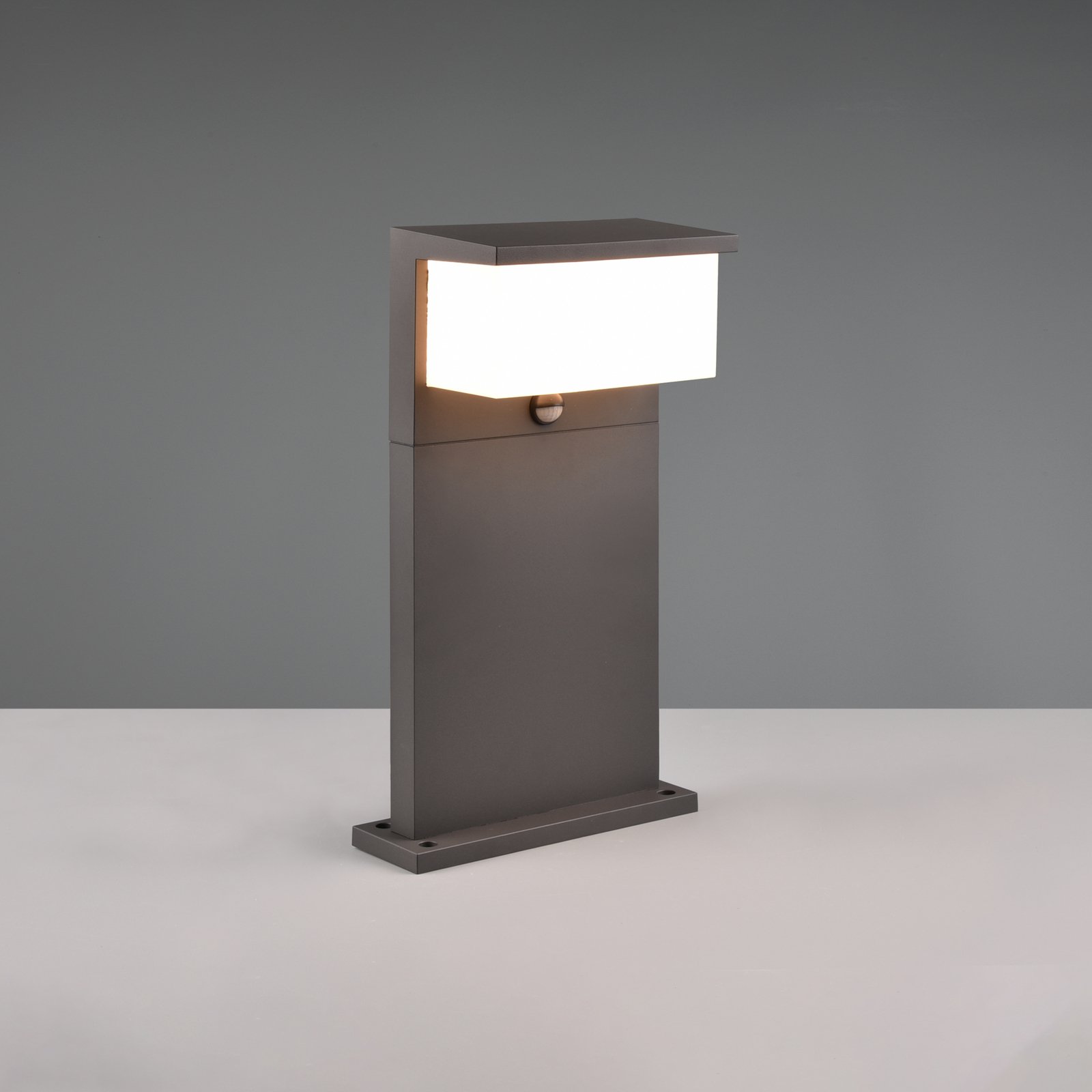 Nestos LED pedestal light, motion sensor, IP54