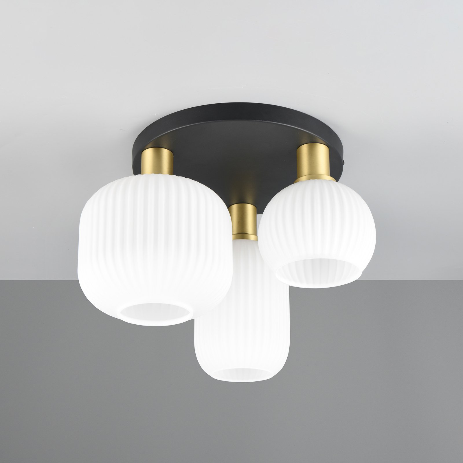 Diva ceiling light, 3-bulb, metal, glass, white, brass-coloured