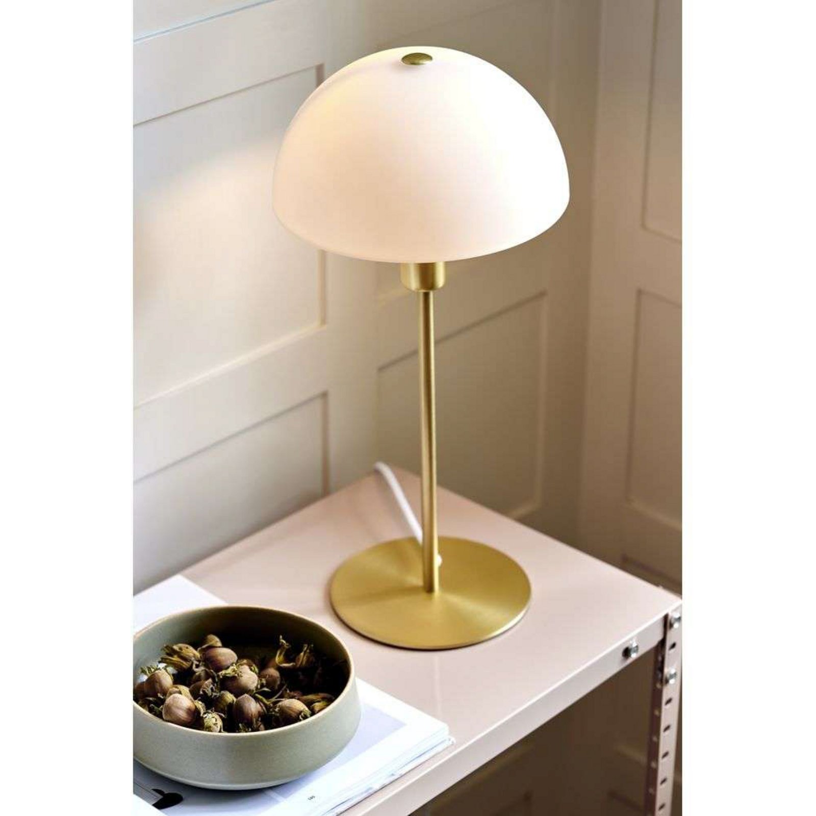 Ellen 20 Lampă de Masă Opal/Brass - Nordlux