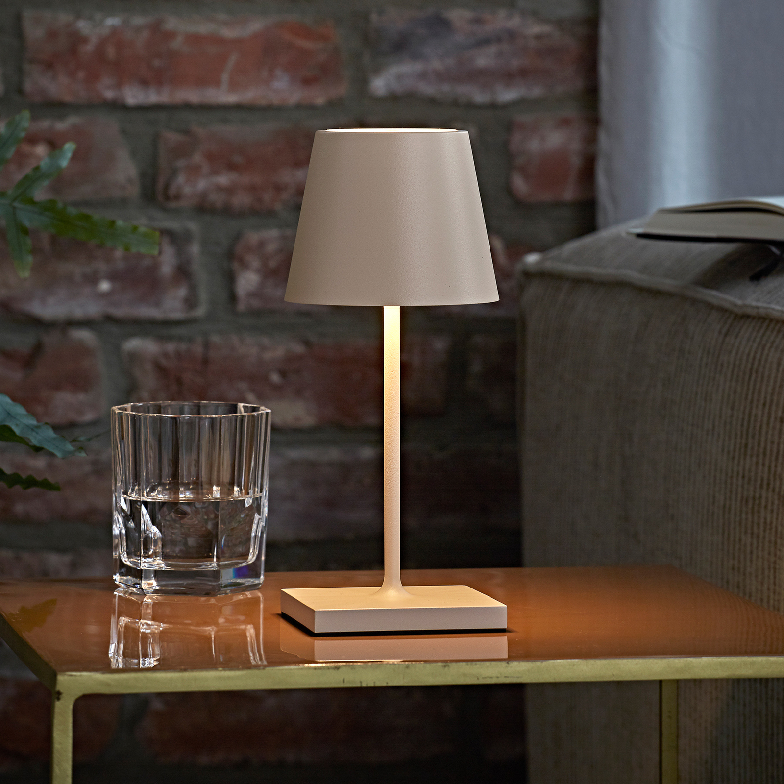 Nuindie mini LED akkus asztali lámpa 25cm bézs