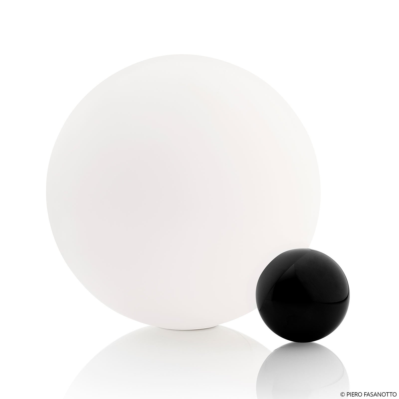 Flos FLOS Copycat LED table lamp, black, for Living / Dining Room, opal glass, metal, 16 W, energy efficiency: A+, H: 30 cm