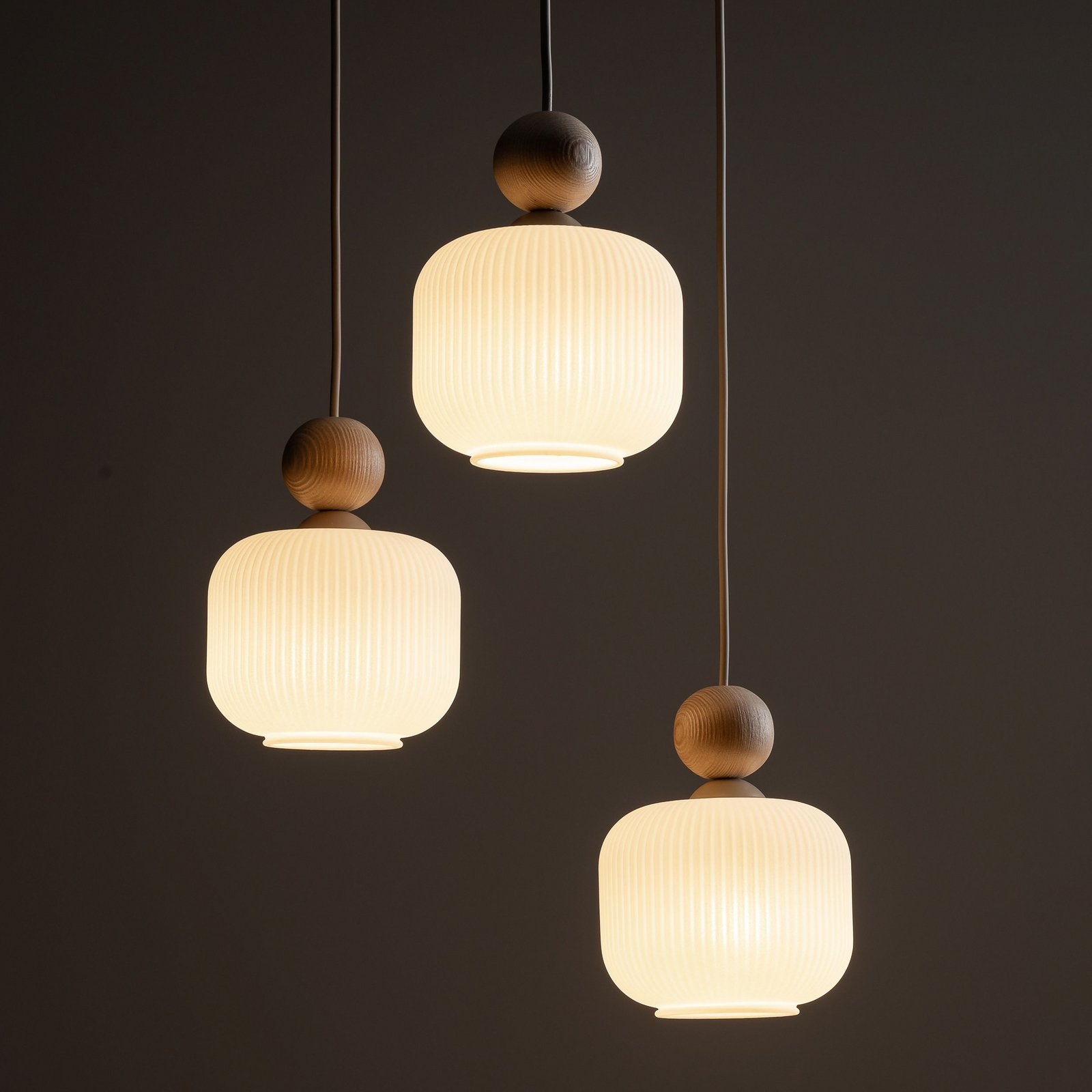 Suspension Ballo, à 3 lampes, blanc, verre, Ø 35 cm Suspension Ballo, à 3 lampes, blanc, verre, Ø 35 cm