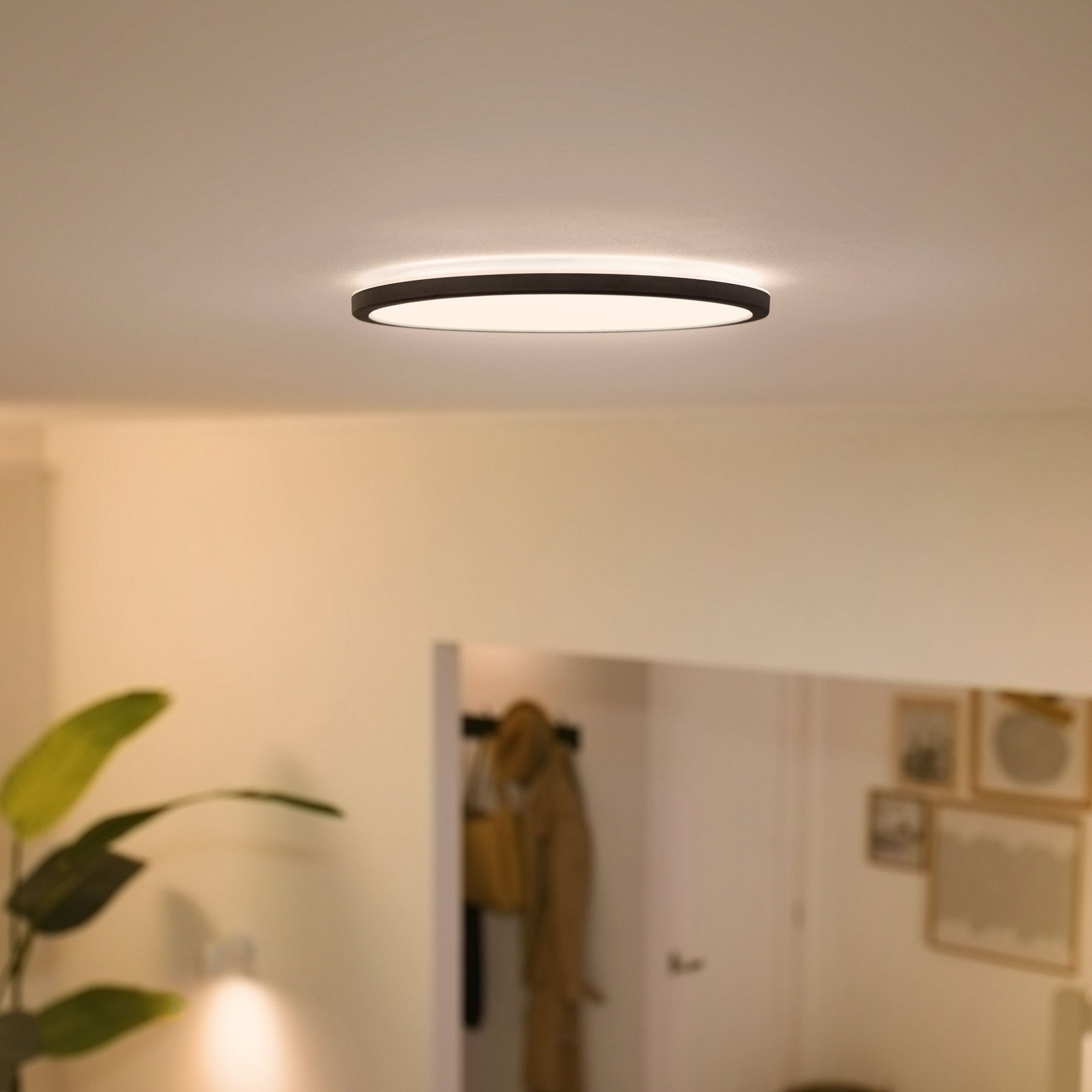 WiZ SuperSlim stropné LED svetlo CCT Ø 24cm čierna