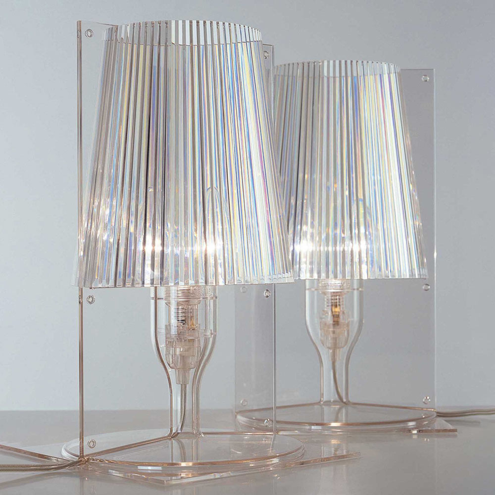 Kartell Take Designer-Tischleuchte